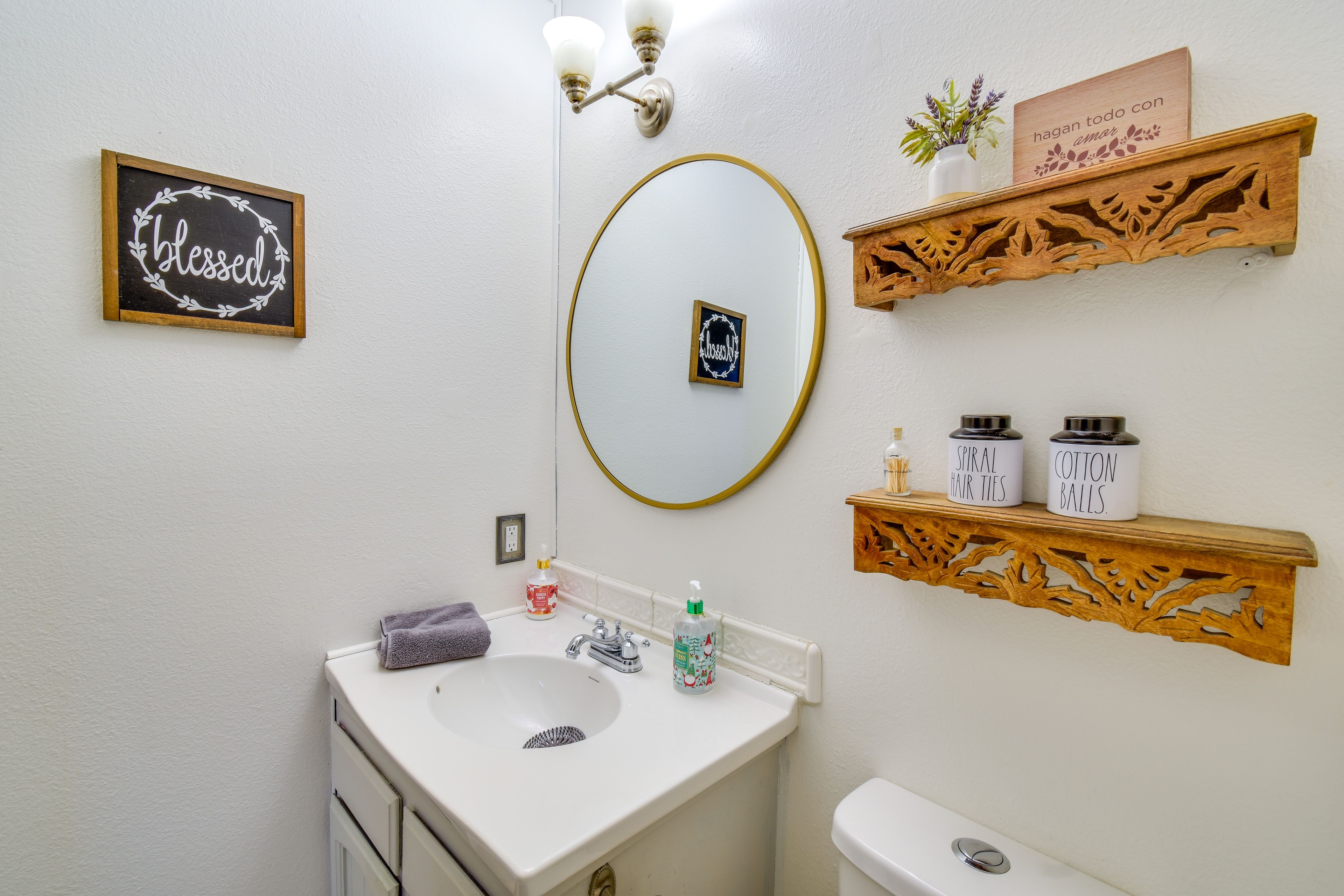 Full Bathroom