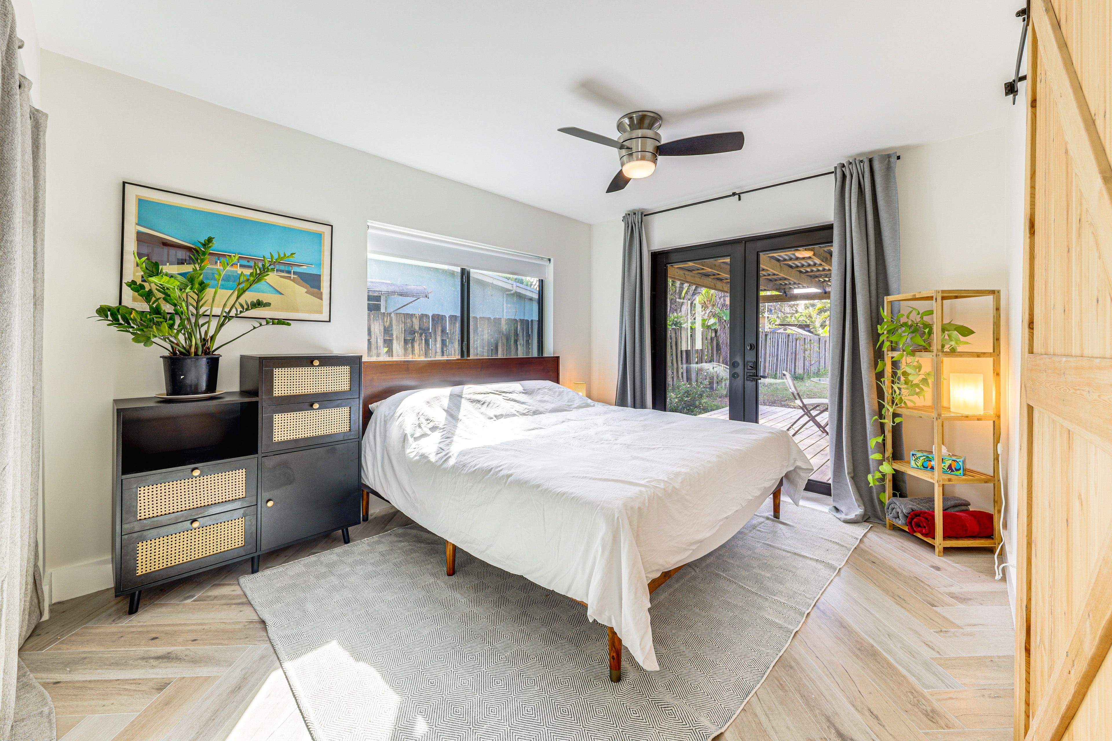 Bedroom 1 | King Bed | Linens Provided