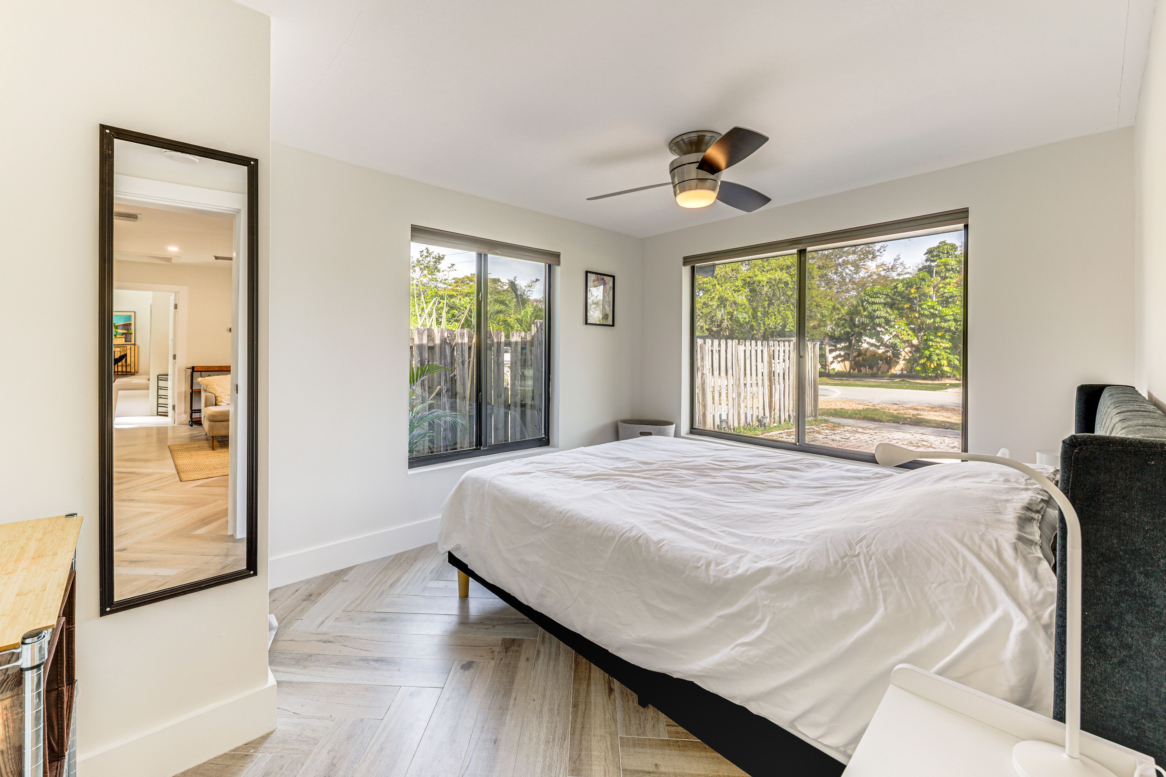 Bedroom 2 | Queen Bed