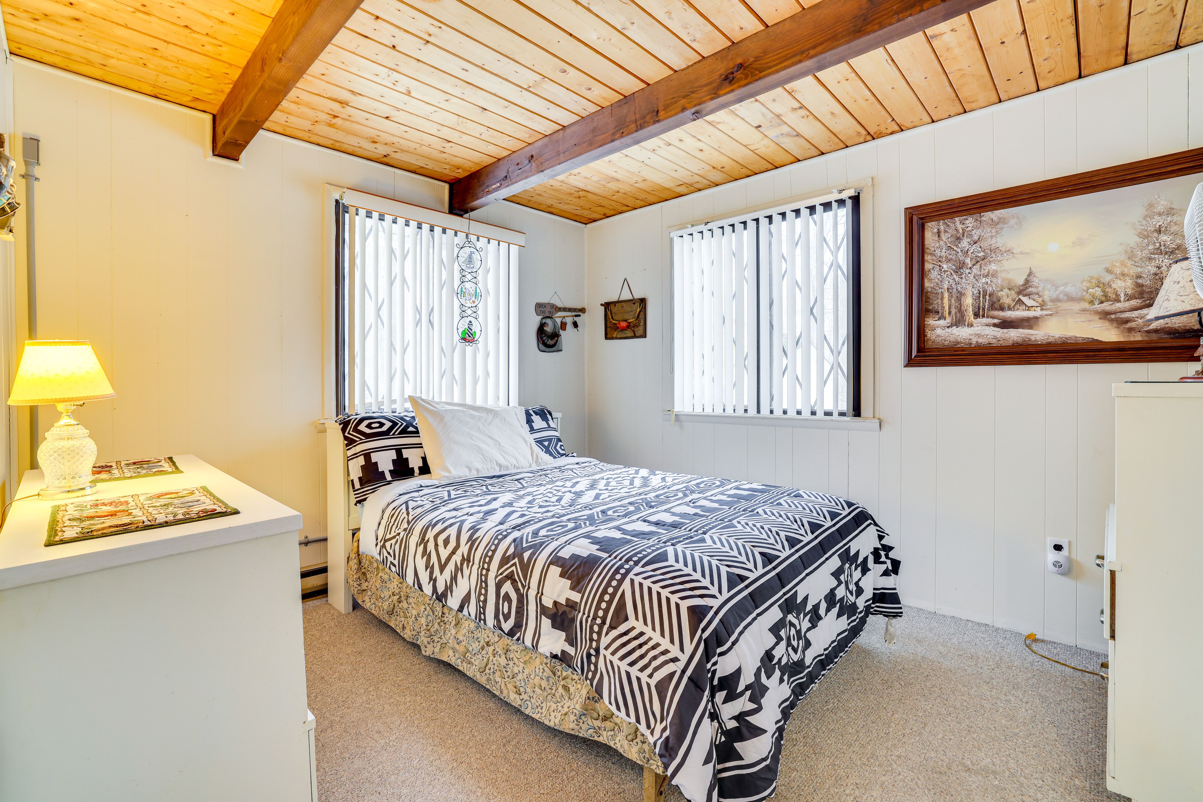 Bedroom 2 | Full Bed | 1st Floor