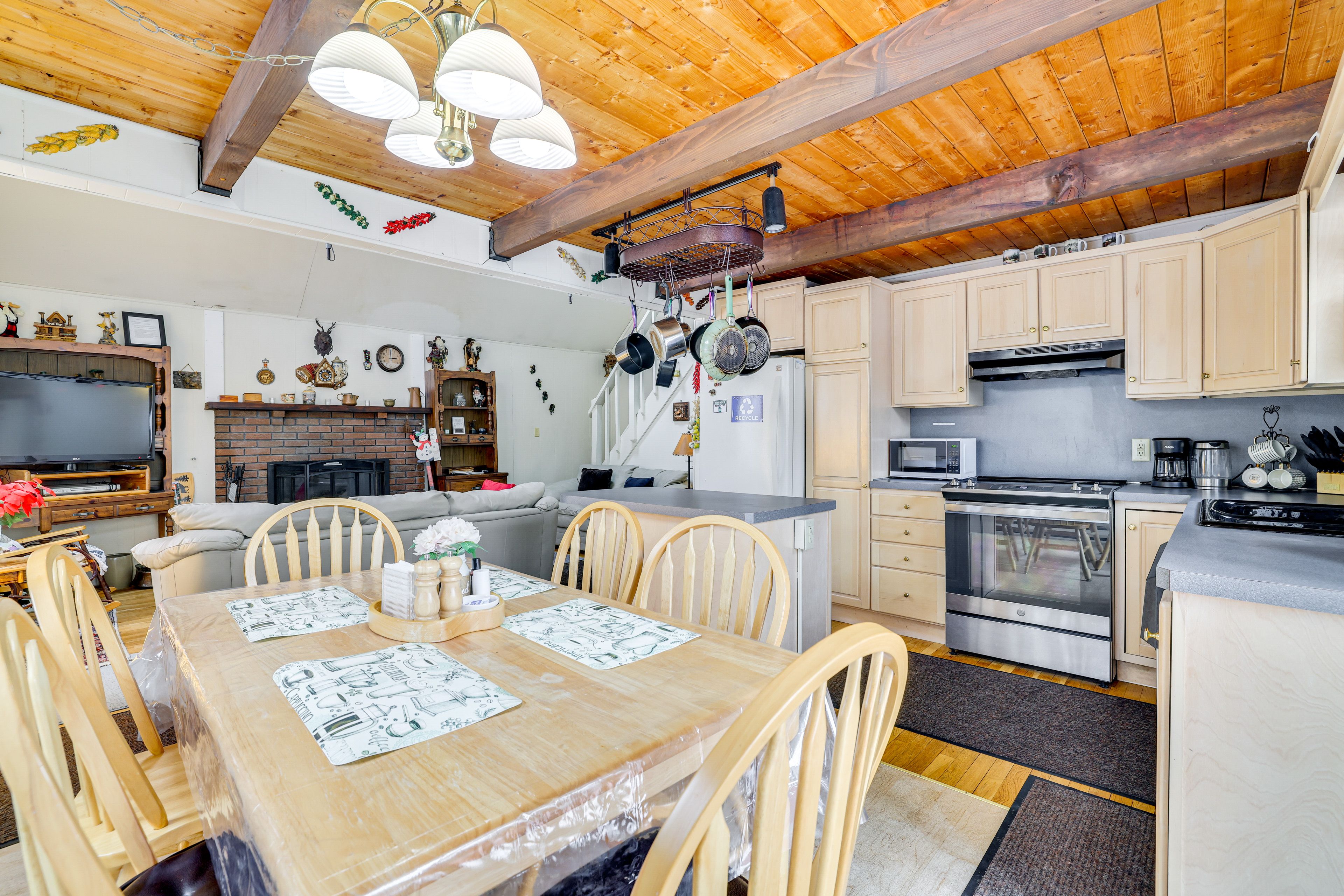 Kitchen | 1st Floor