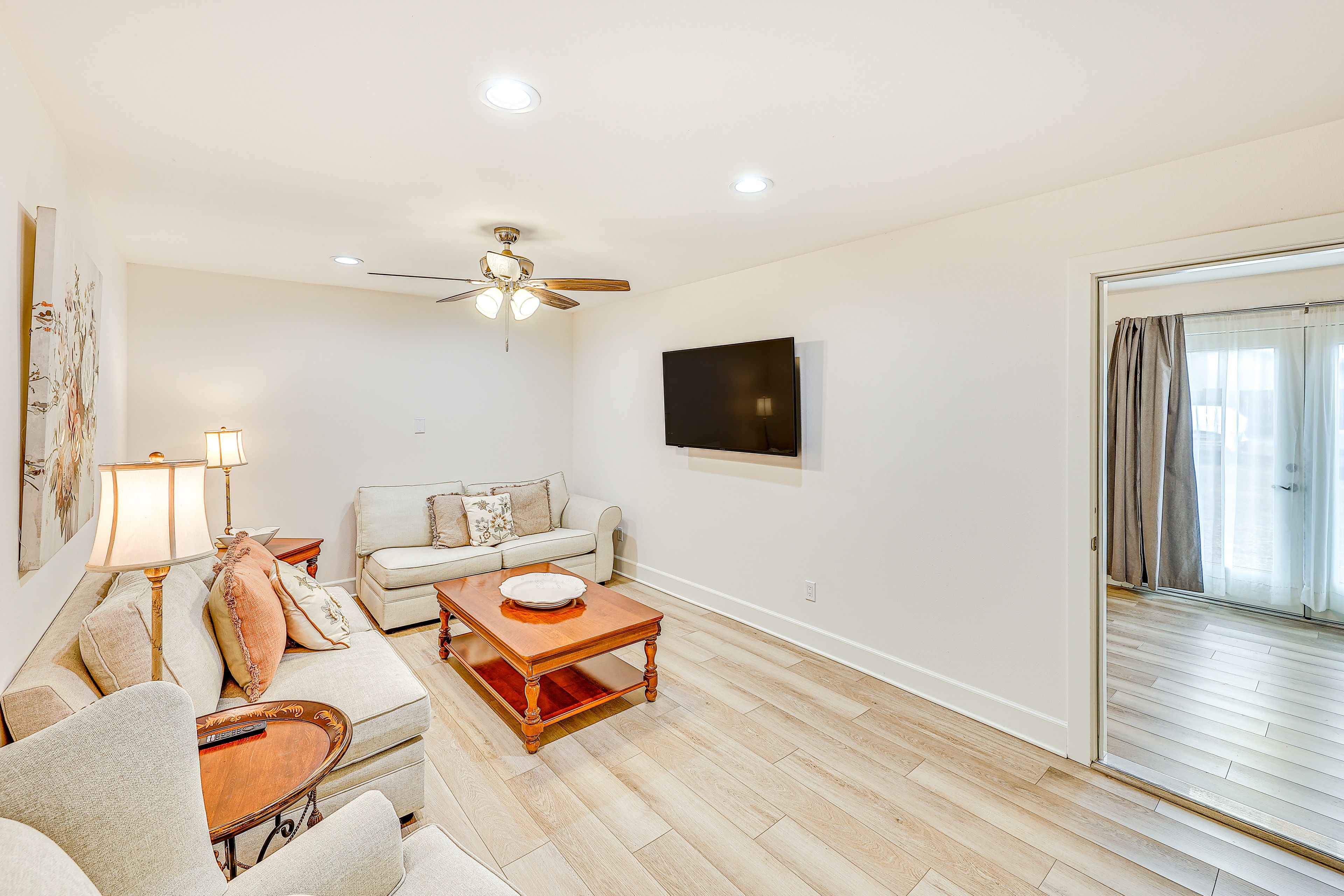 Living Room | Full Sleeper Sofa | Smart TV