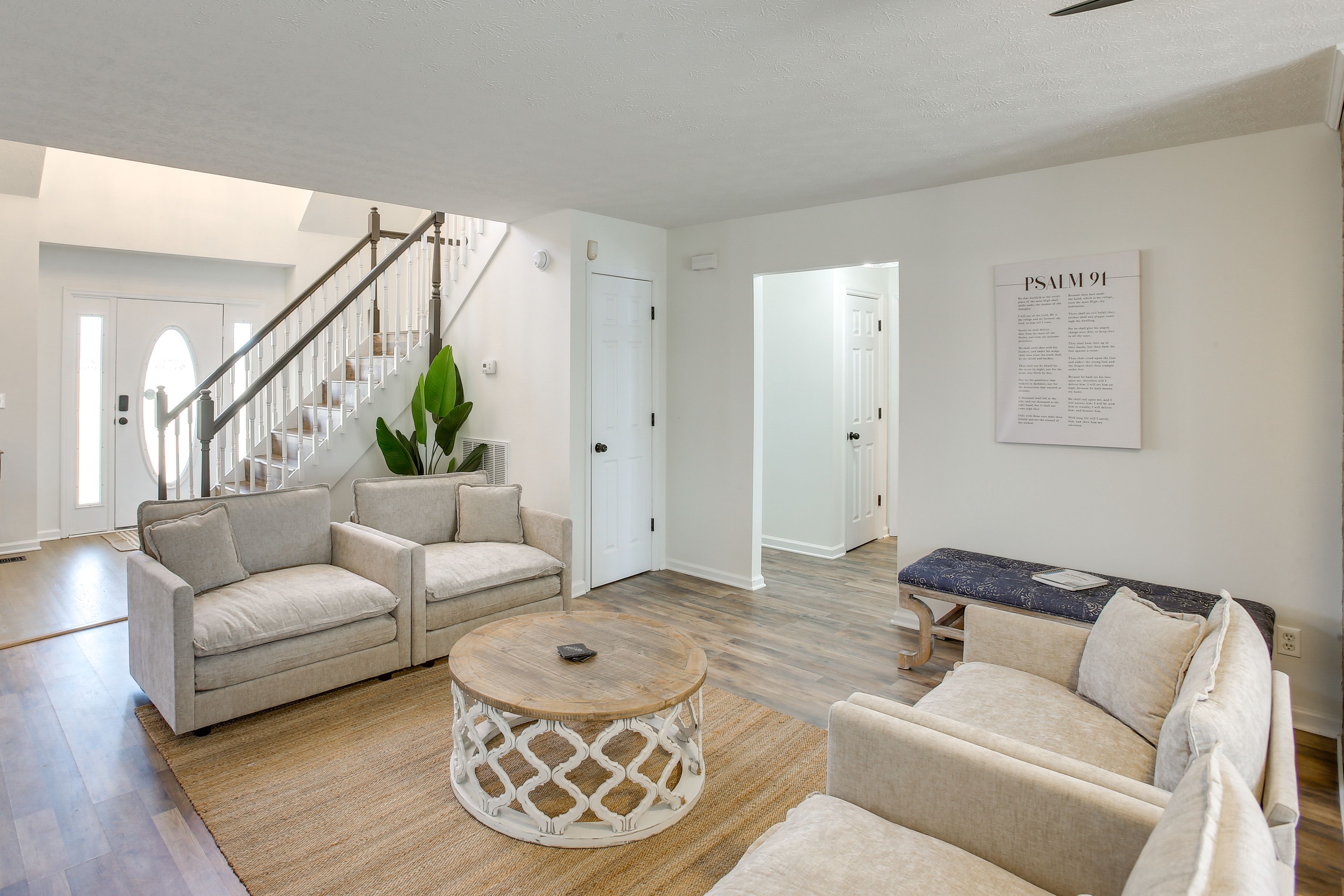 Living Room | Smart TV | Free WiFi | 1st Floor