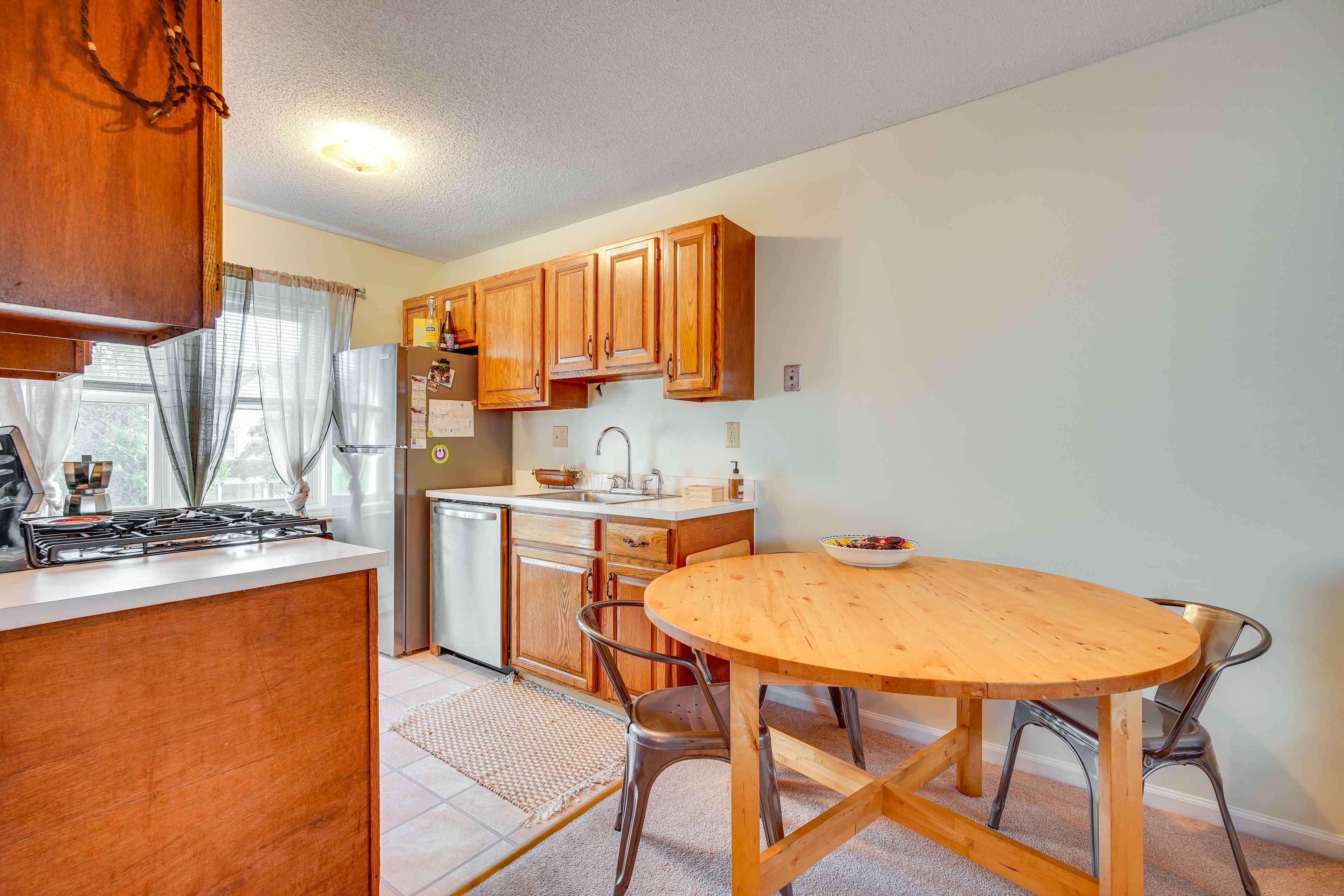 Dining Area | Dishware & Flatware | Main Floor