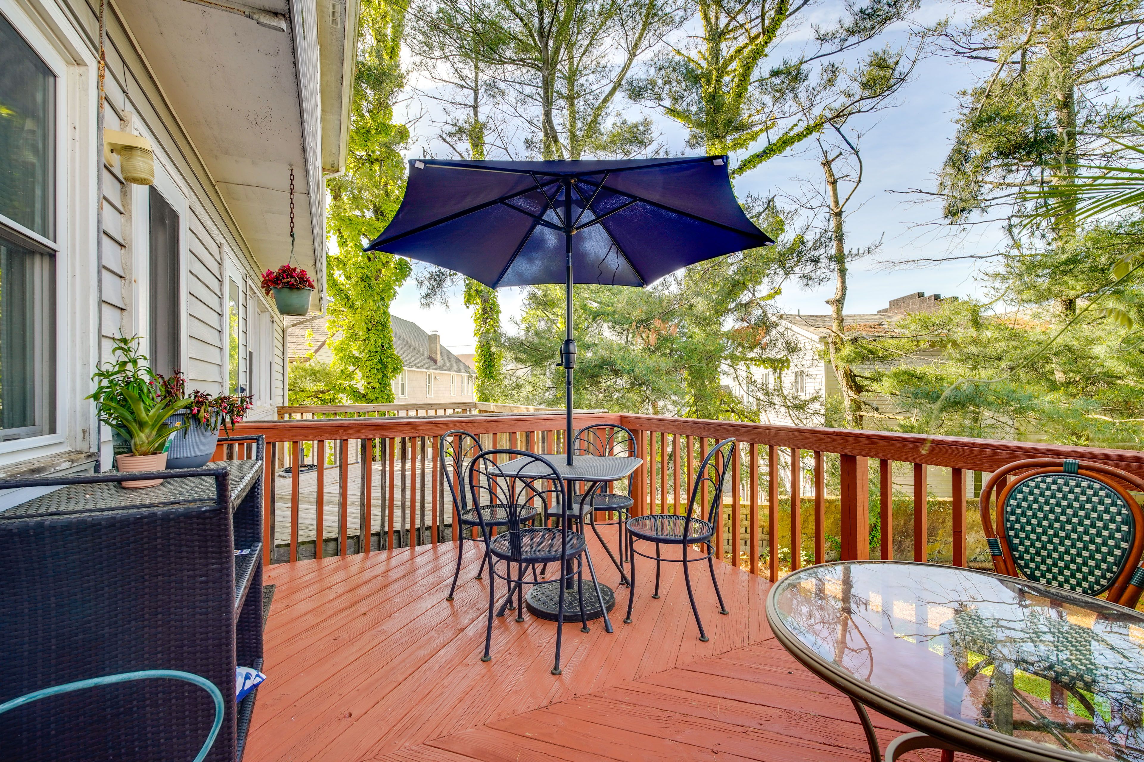 Private Deck | Outdoor Dining Area