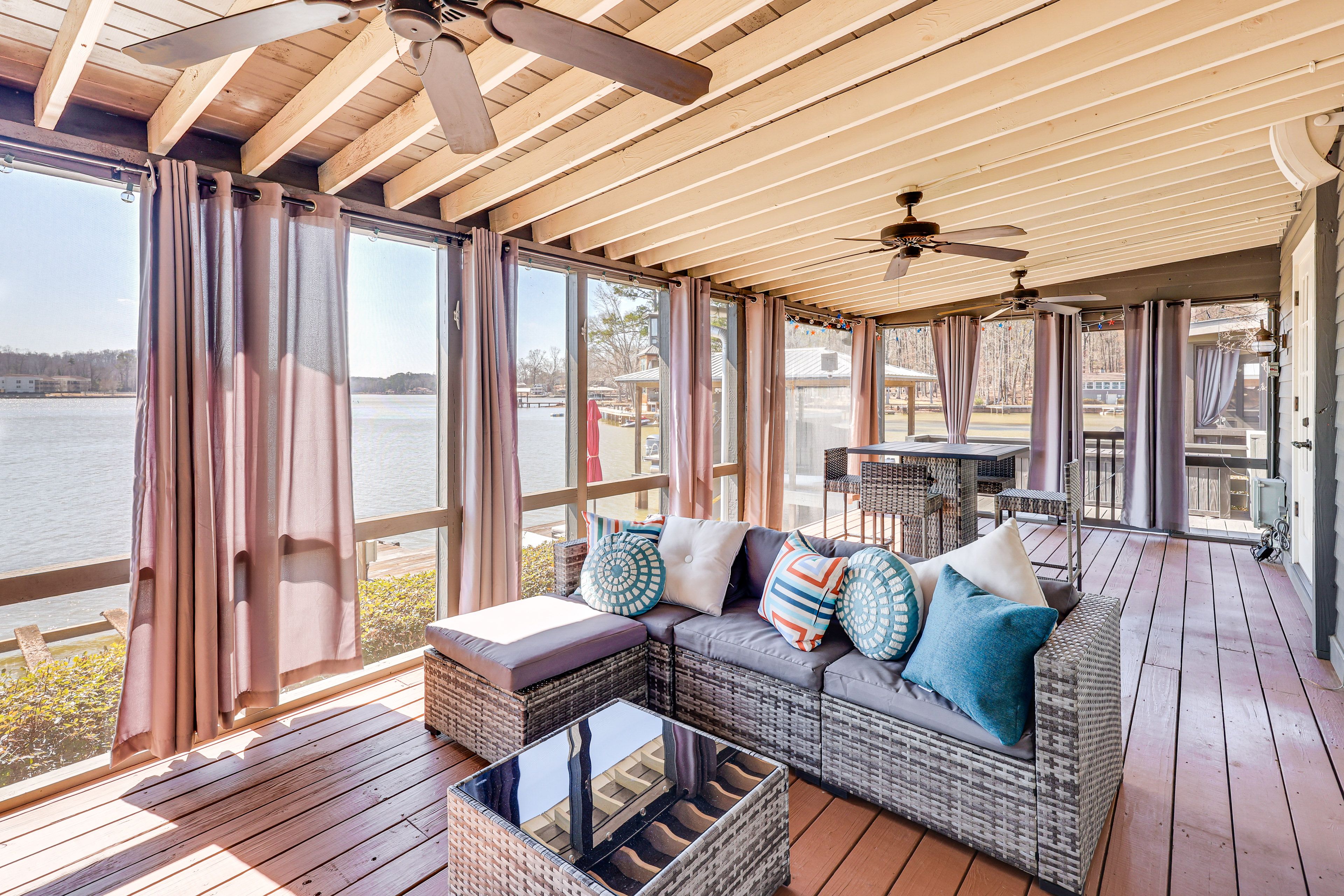 Dadeville Vacation Rental | 3BR | 3BA | Step-Free Entry | 1,682 Sq Ft