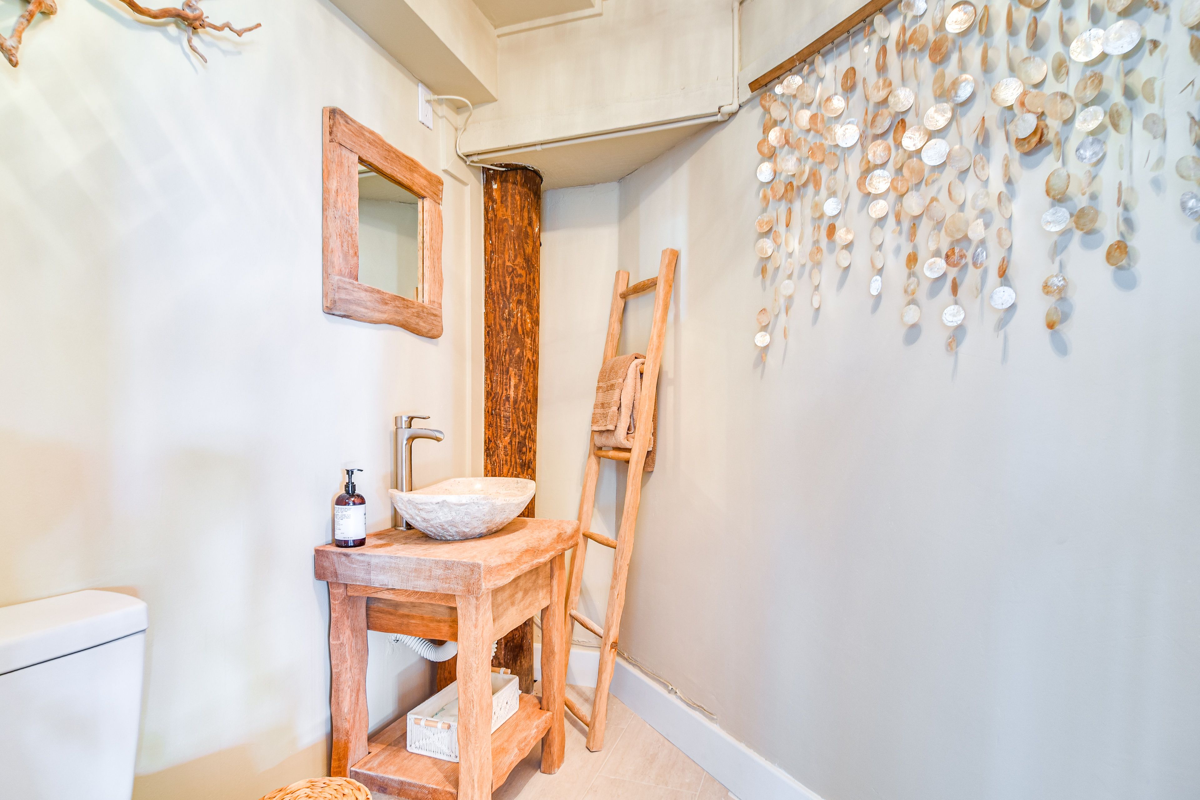Half Bathroom | 1st Floor