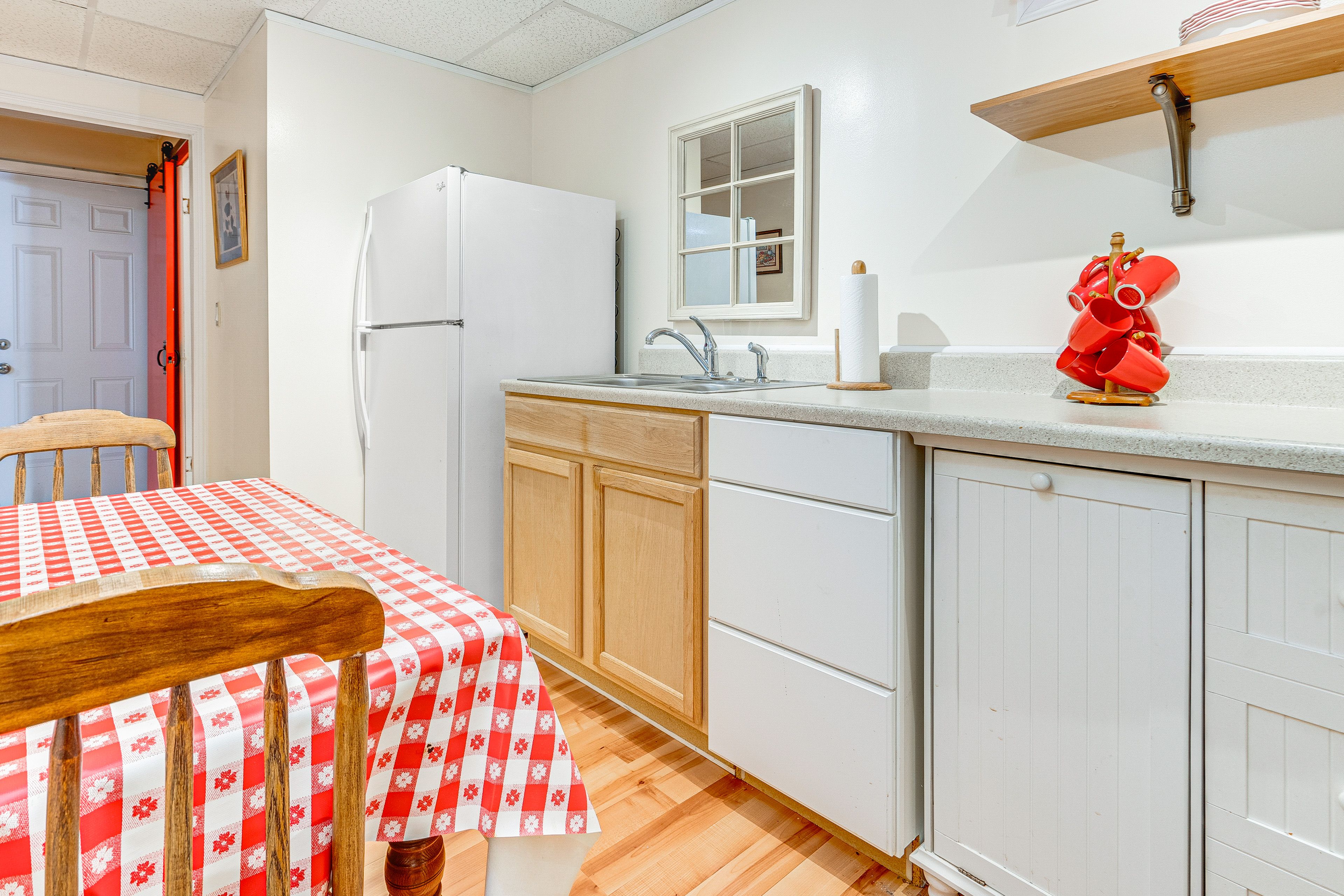 Kitchen | Cooking Basics | Dishware & Flatware