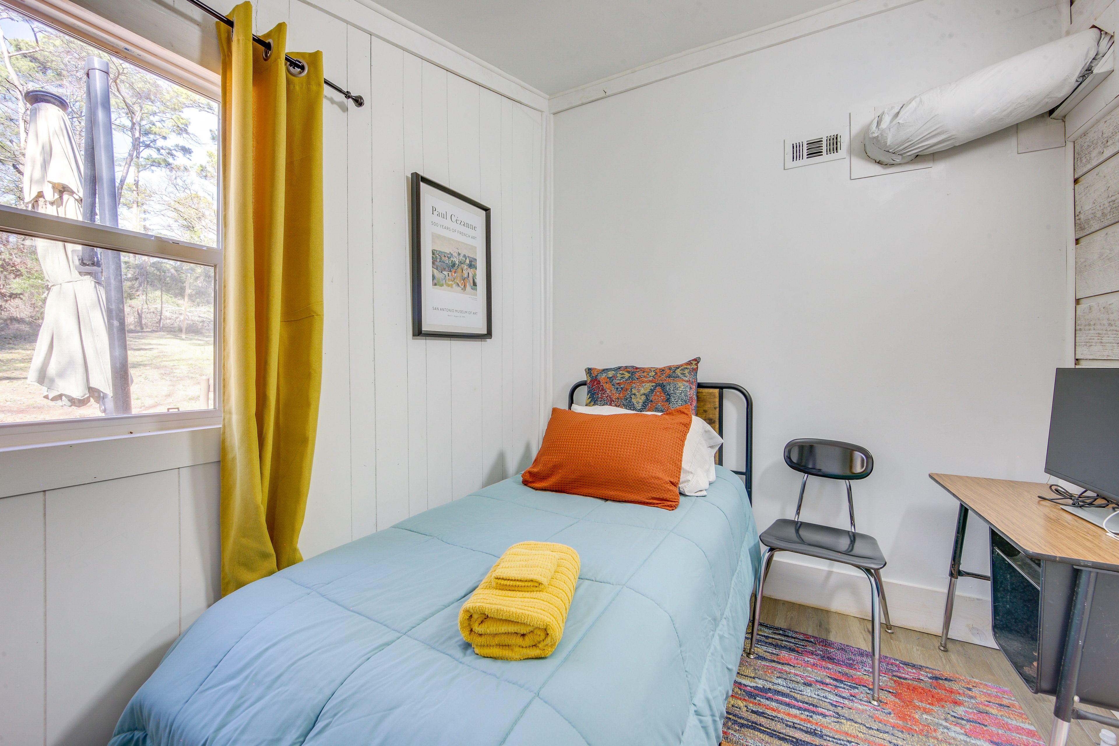 Bedroom 3 | Twin Bed