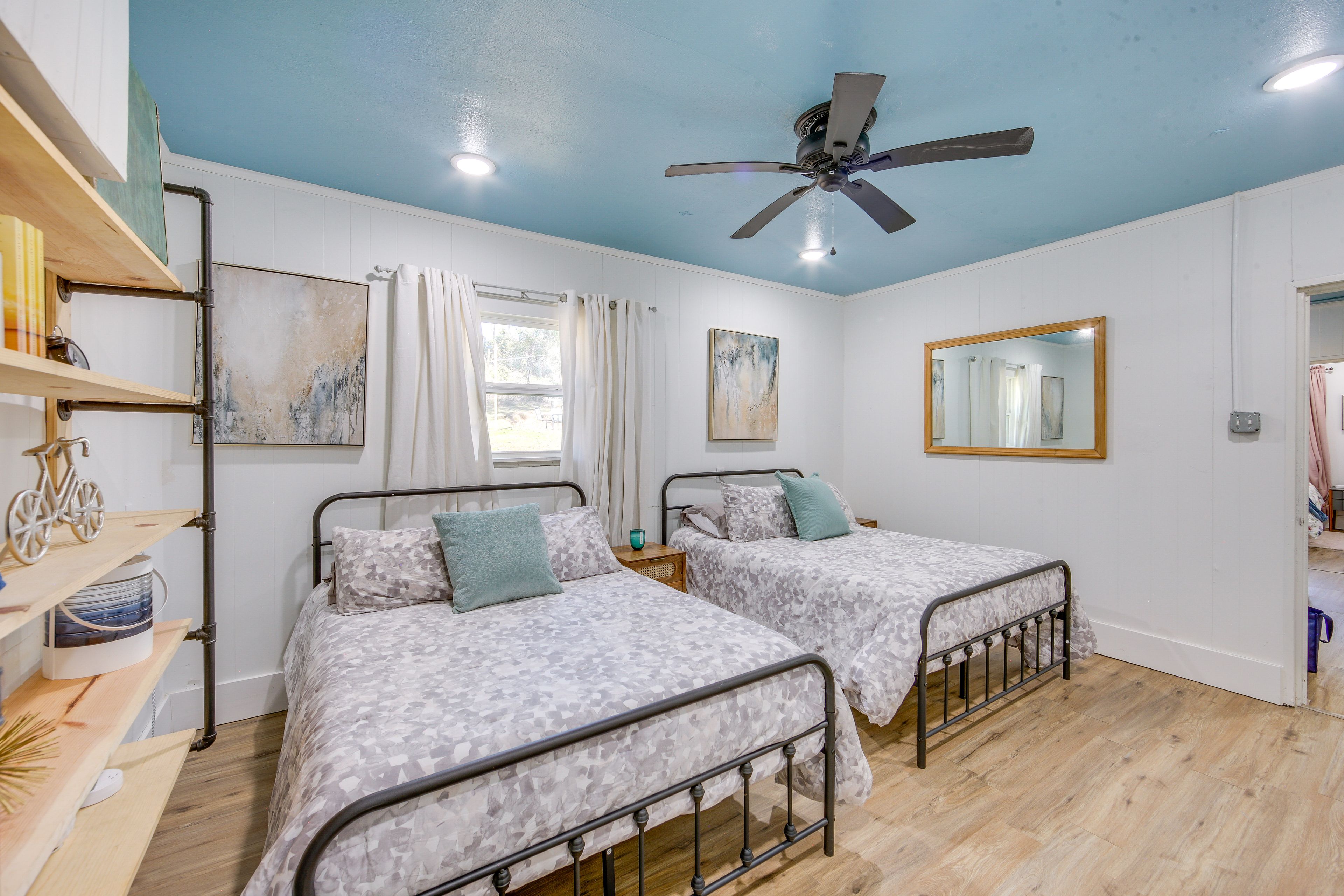Bedroom 2 | 2 Full Beds