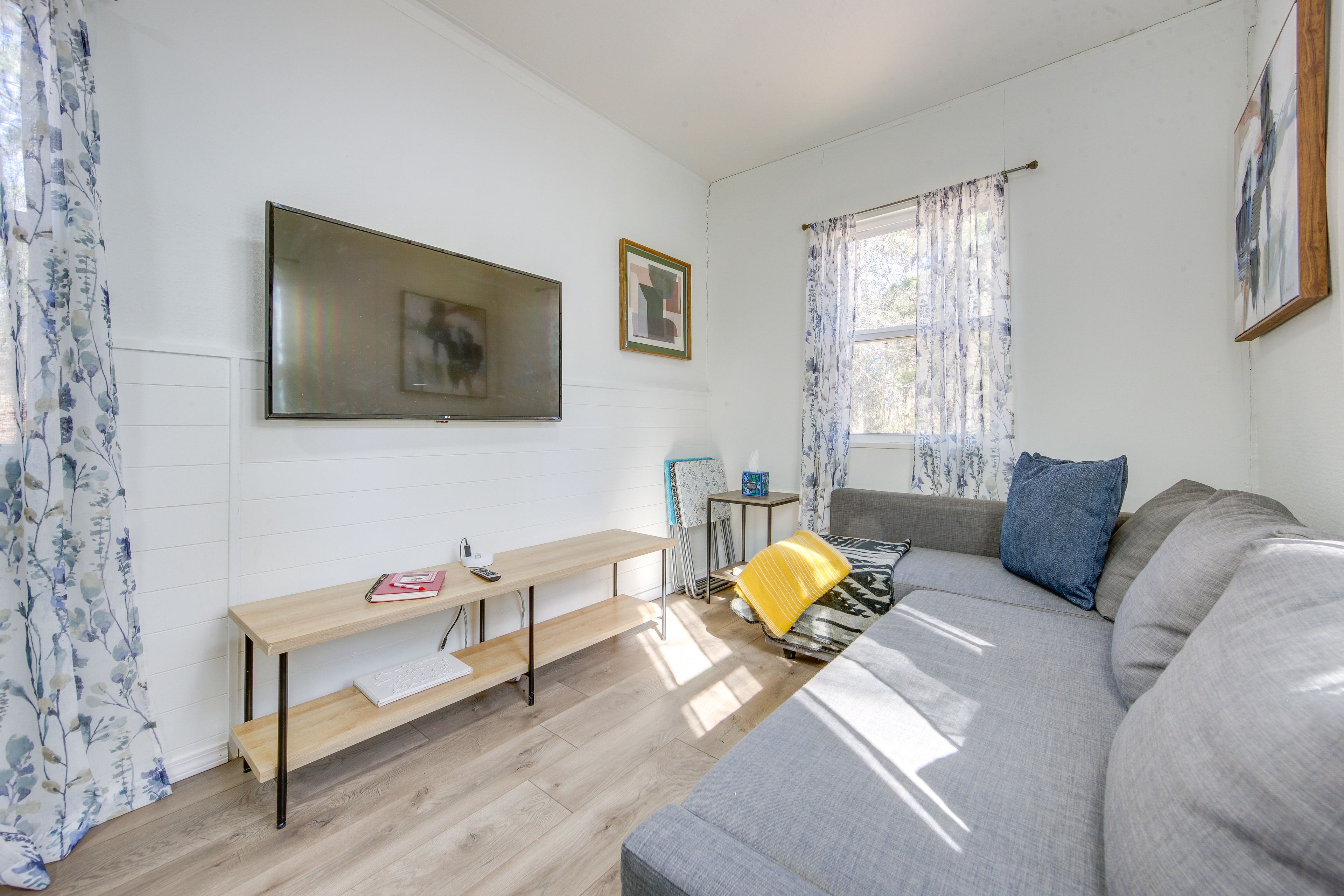 Living Room | Queen Sleeper Sofa | Free WiFi | Mini-Split A/C & Heat