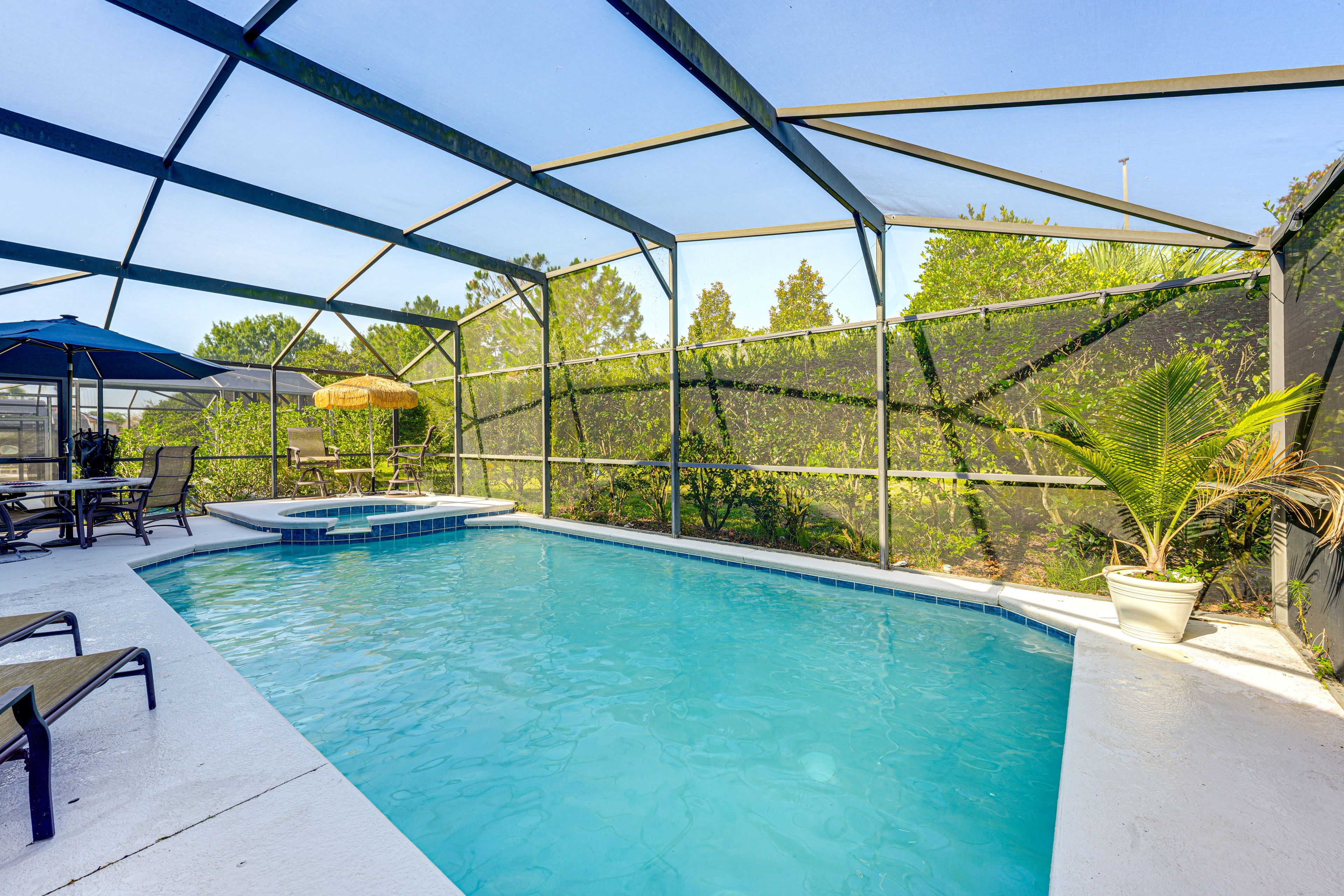 Heated Pool (w/ Fee) | Single-Story House