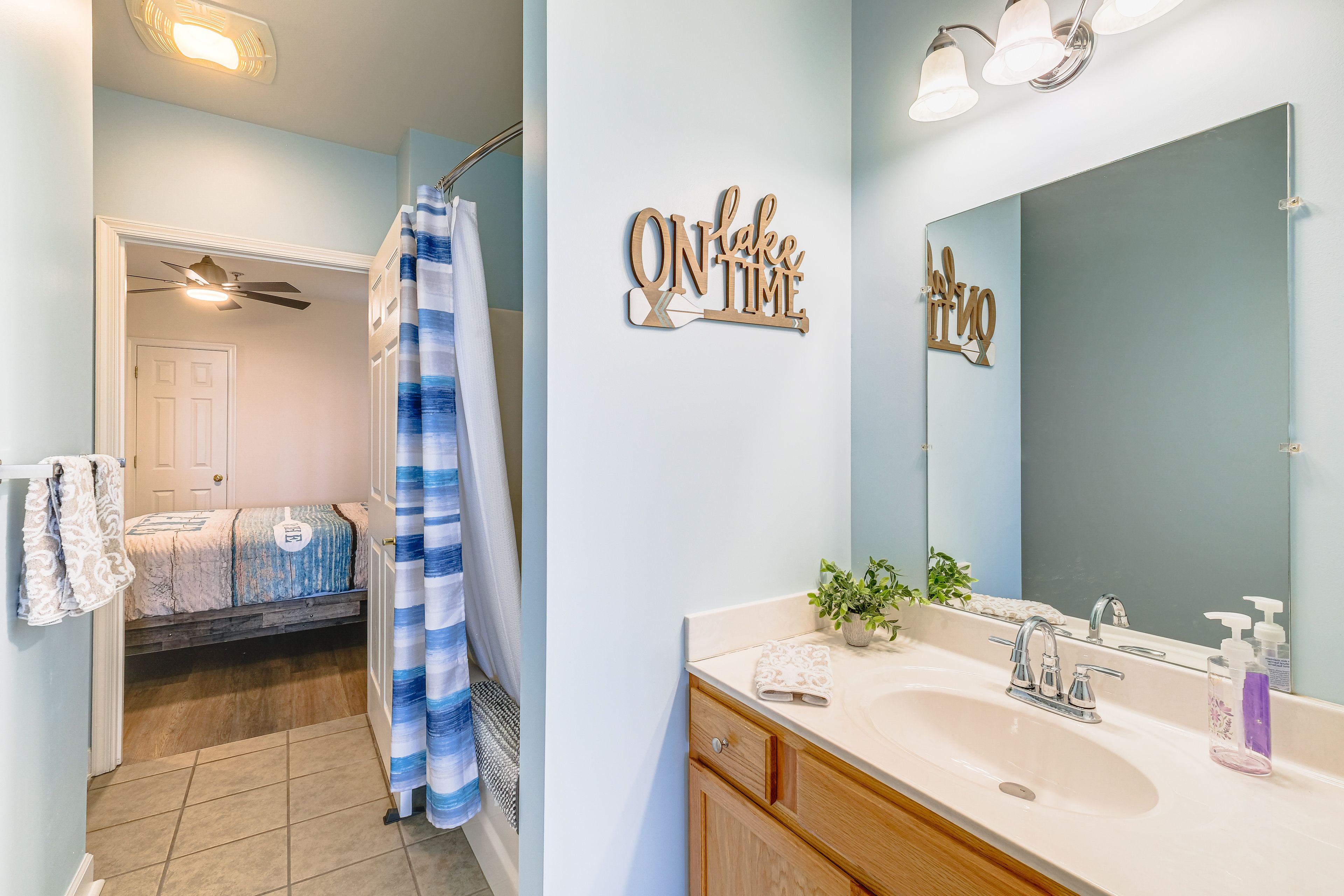 En-Suite Bathroom