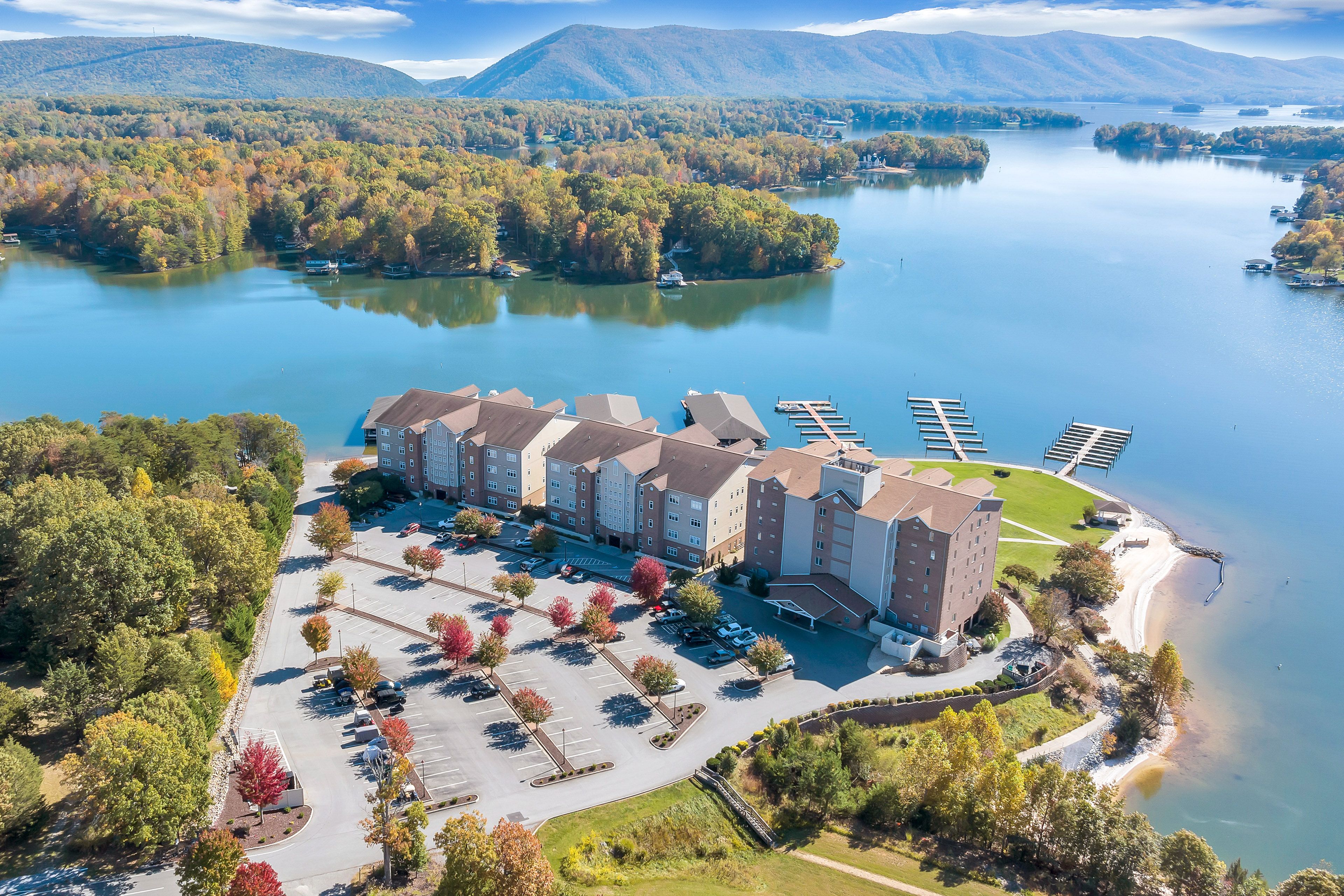 Huddleston Vacation Rental | 2BR | 2BA | Elevator Access | 1,200 Sq Ft