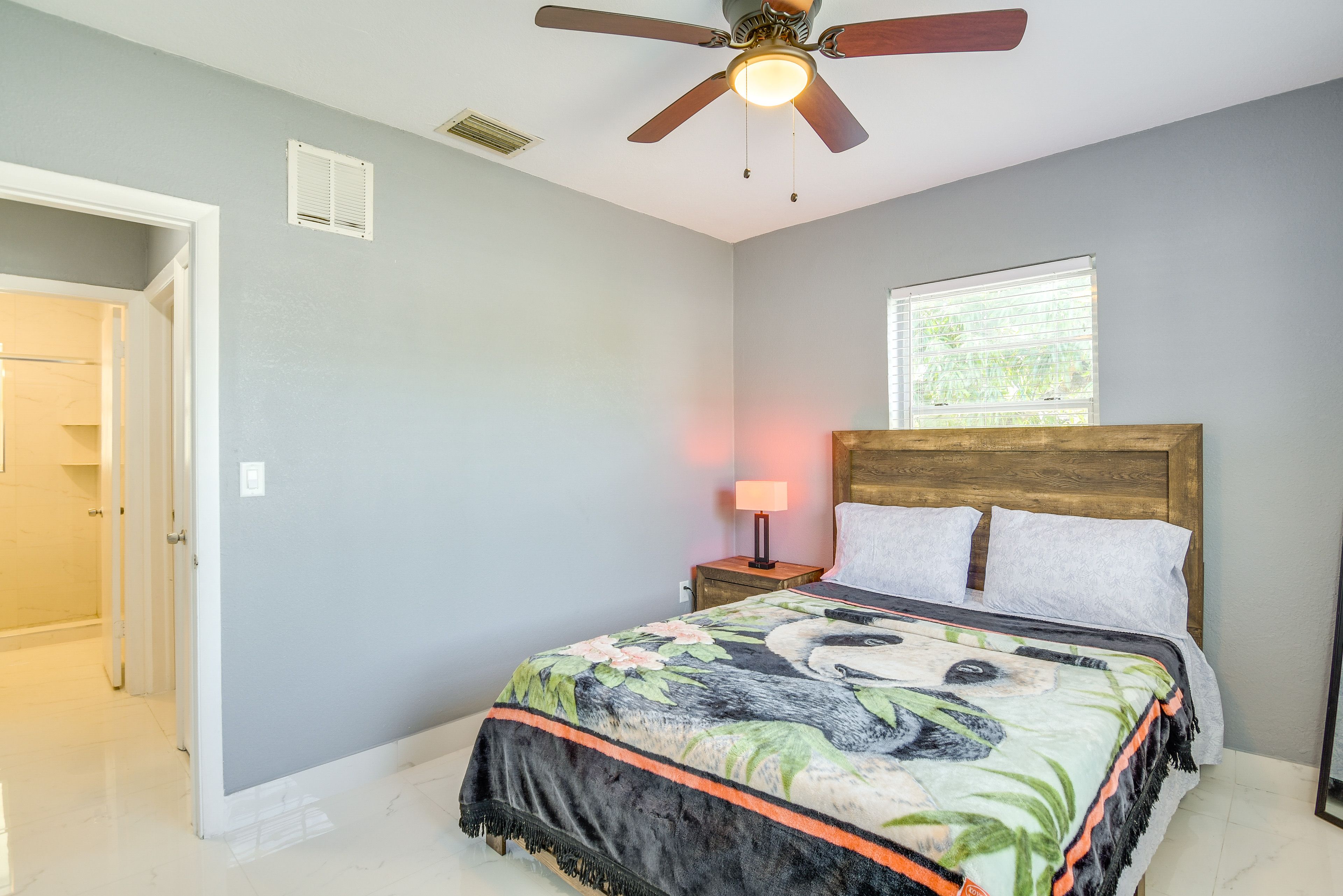 Bedroom 1 | Queen Bed | Linens Provided