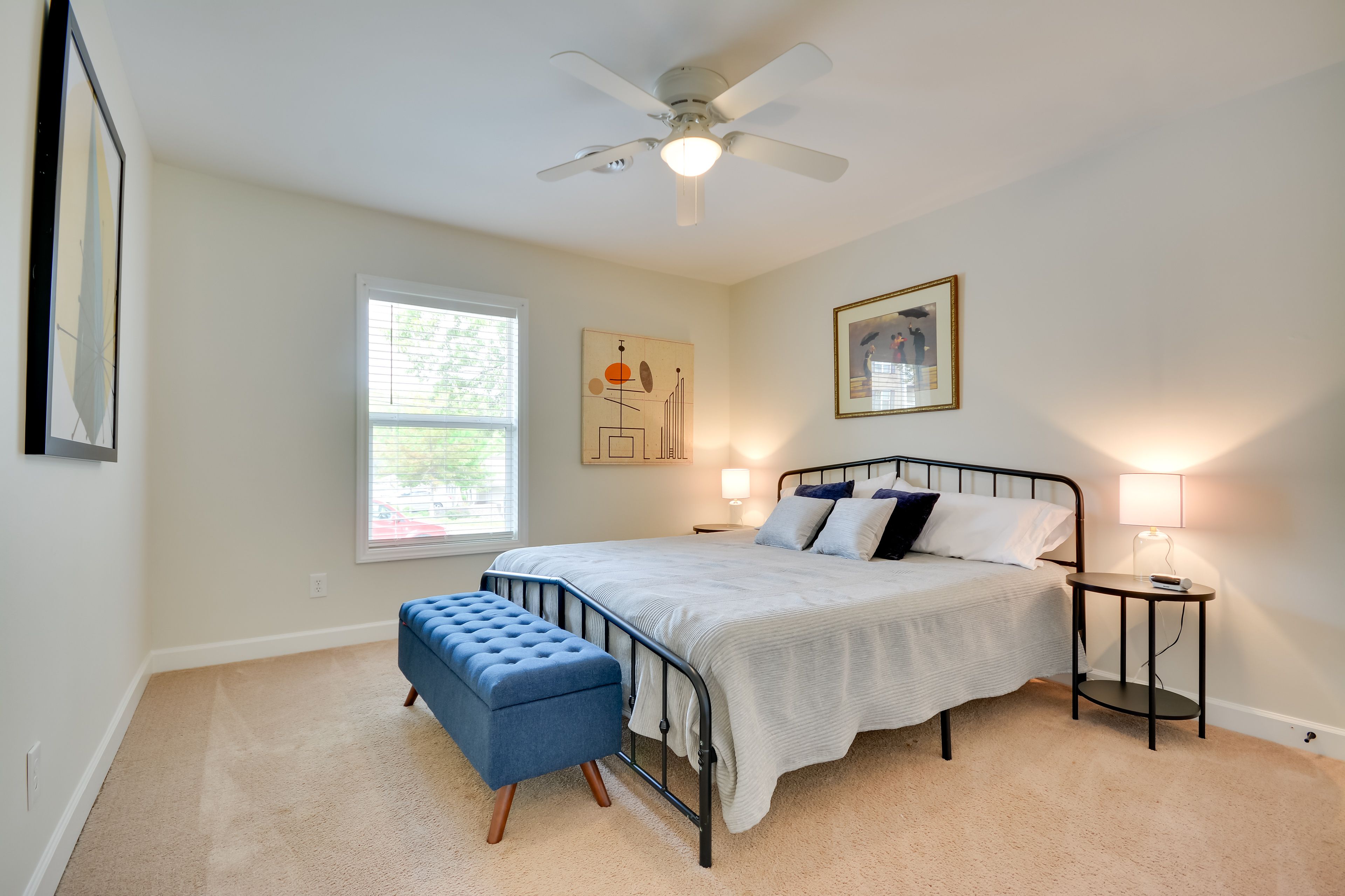 Bedroom 1 | King Bed