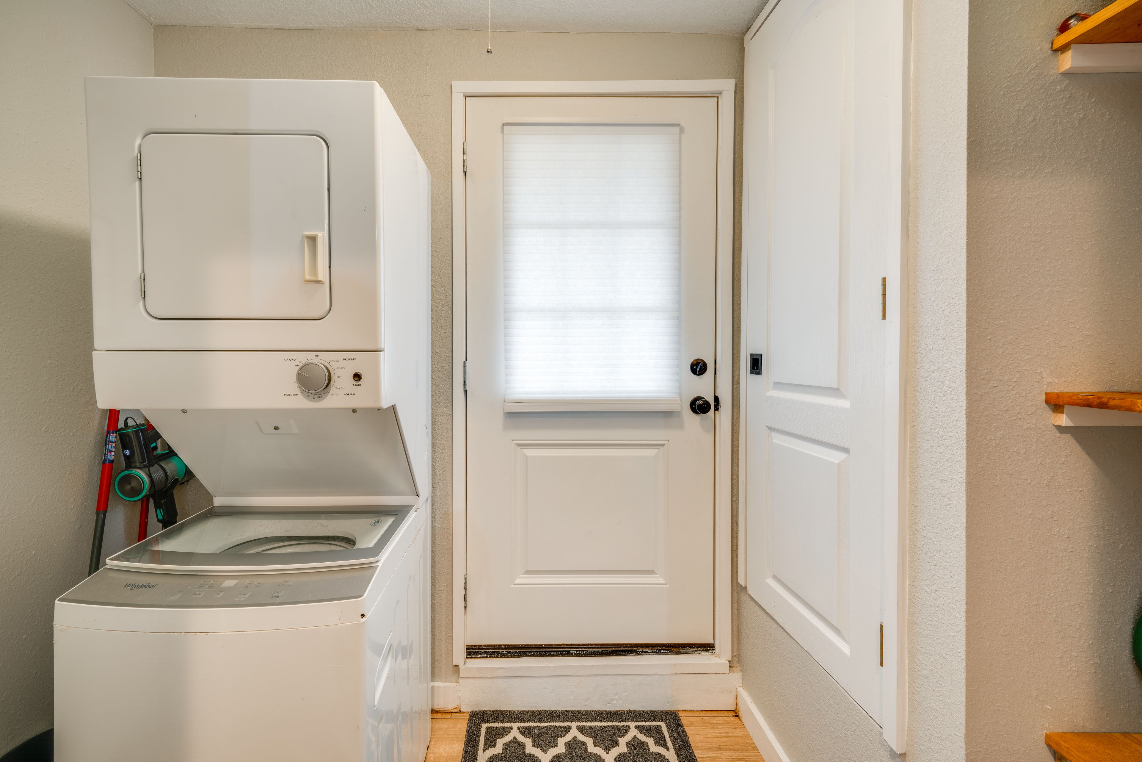 Laundry Area | Washer & Dryer