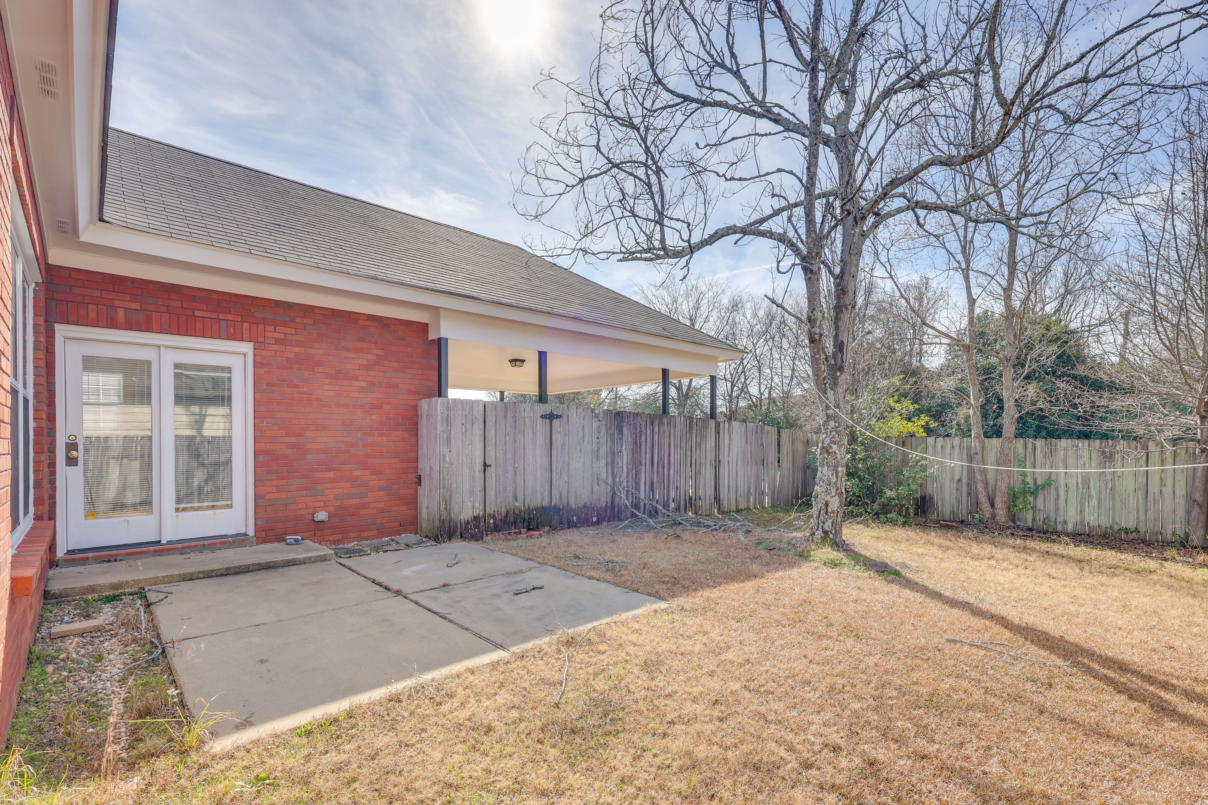 Fenced Yard