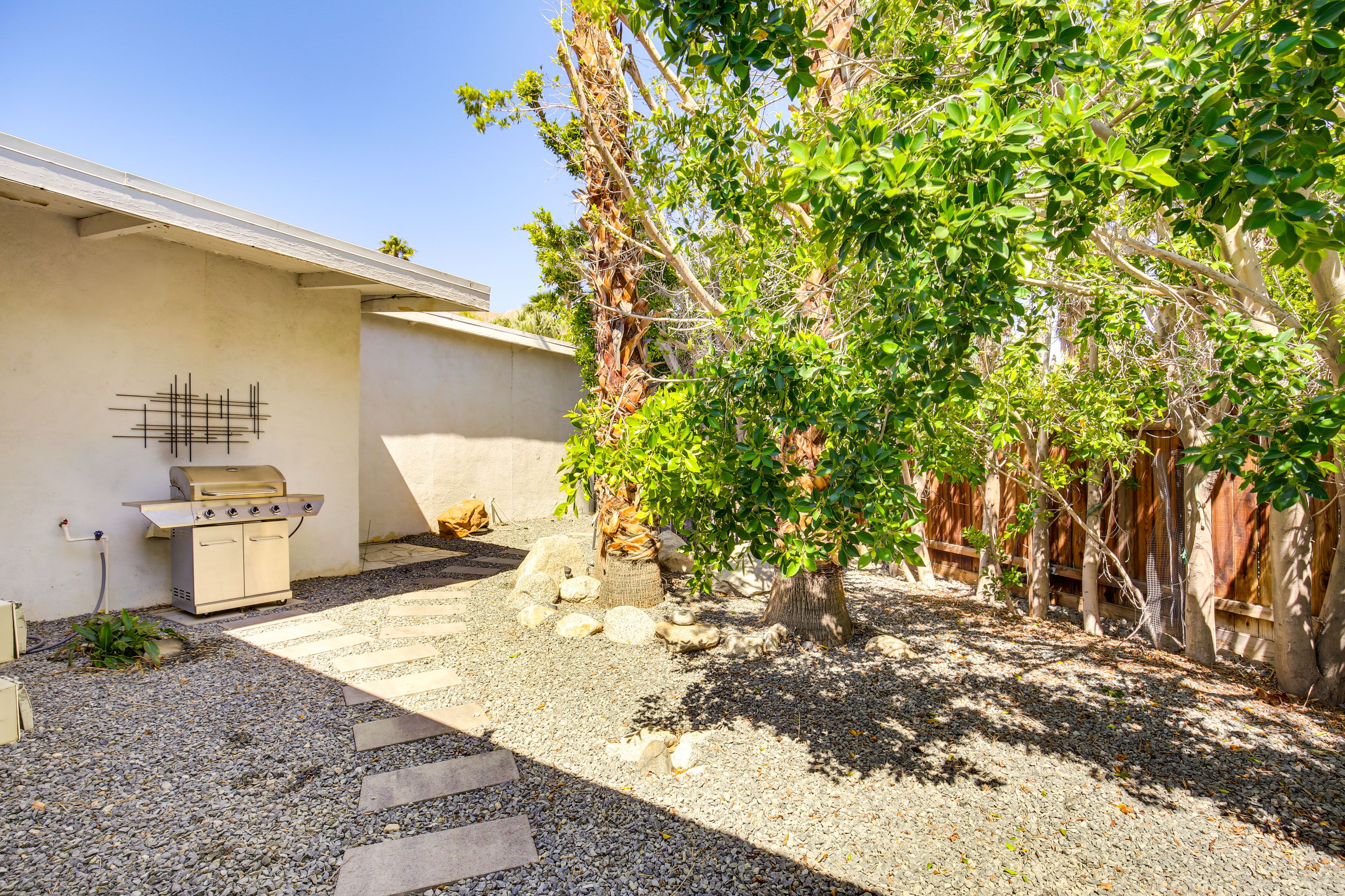 Backyard | Gas Grill