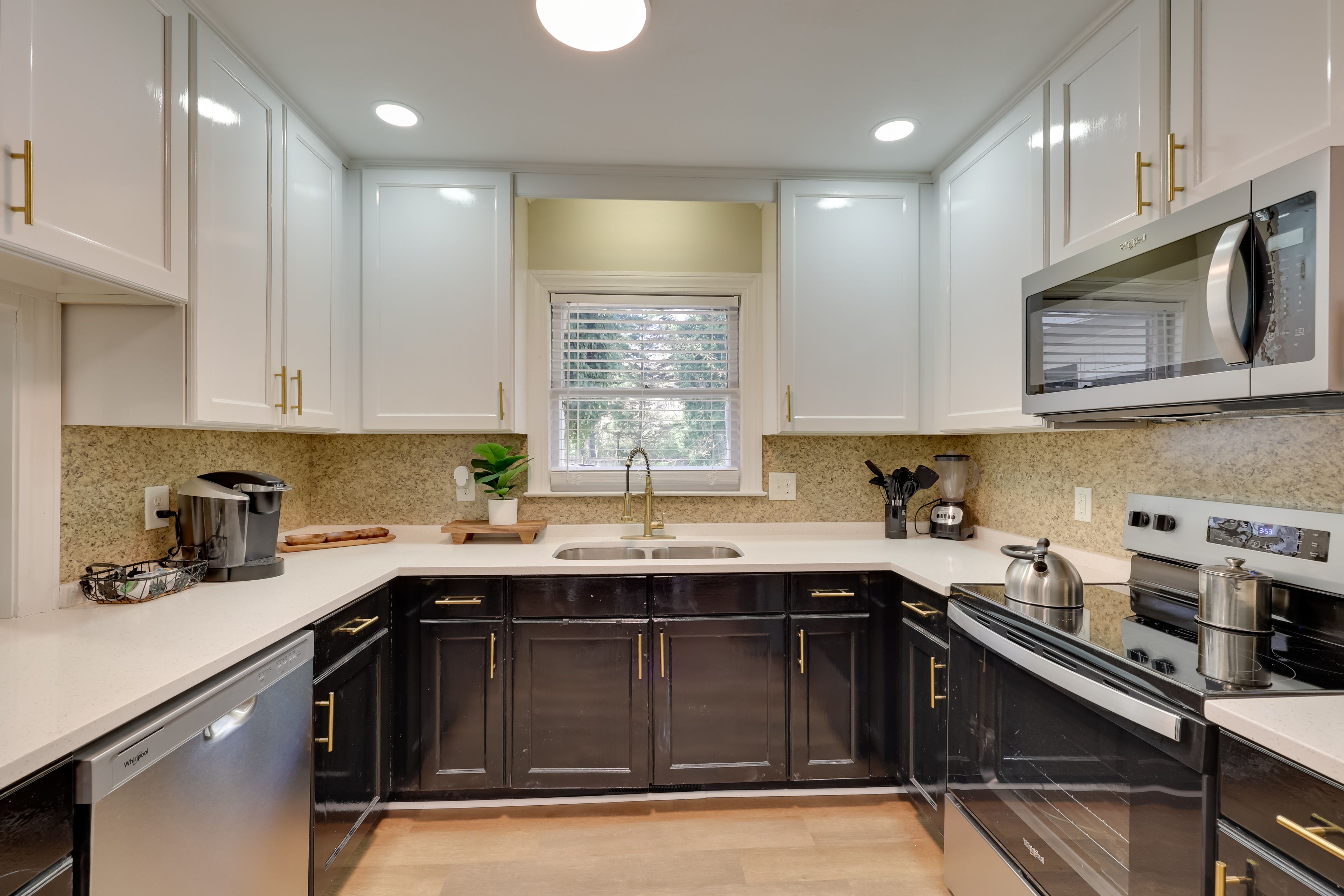 Kitchen | Dishwasher