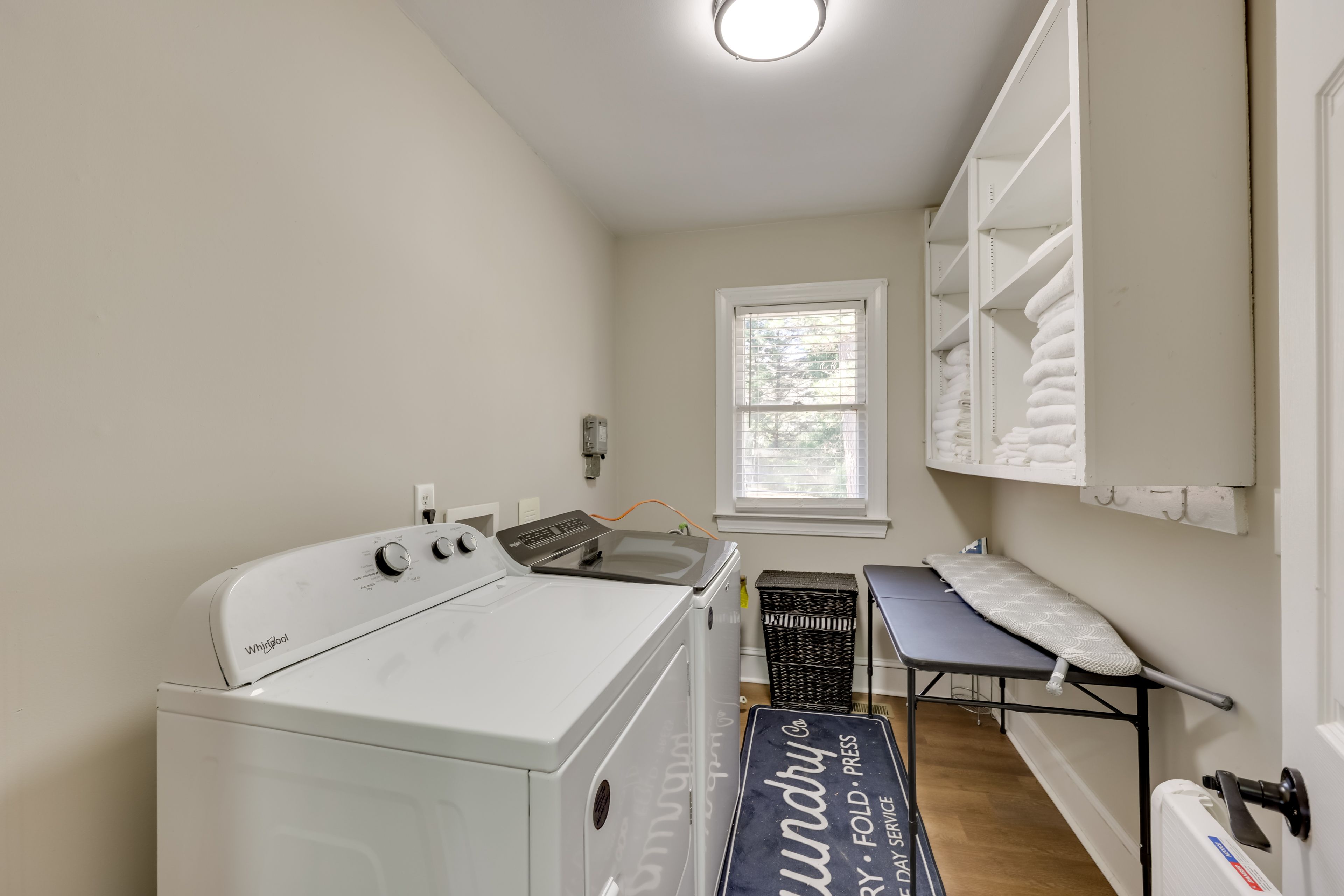 Laundry Room | Washer & Dryer