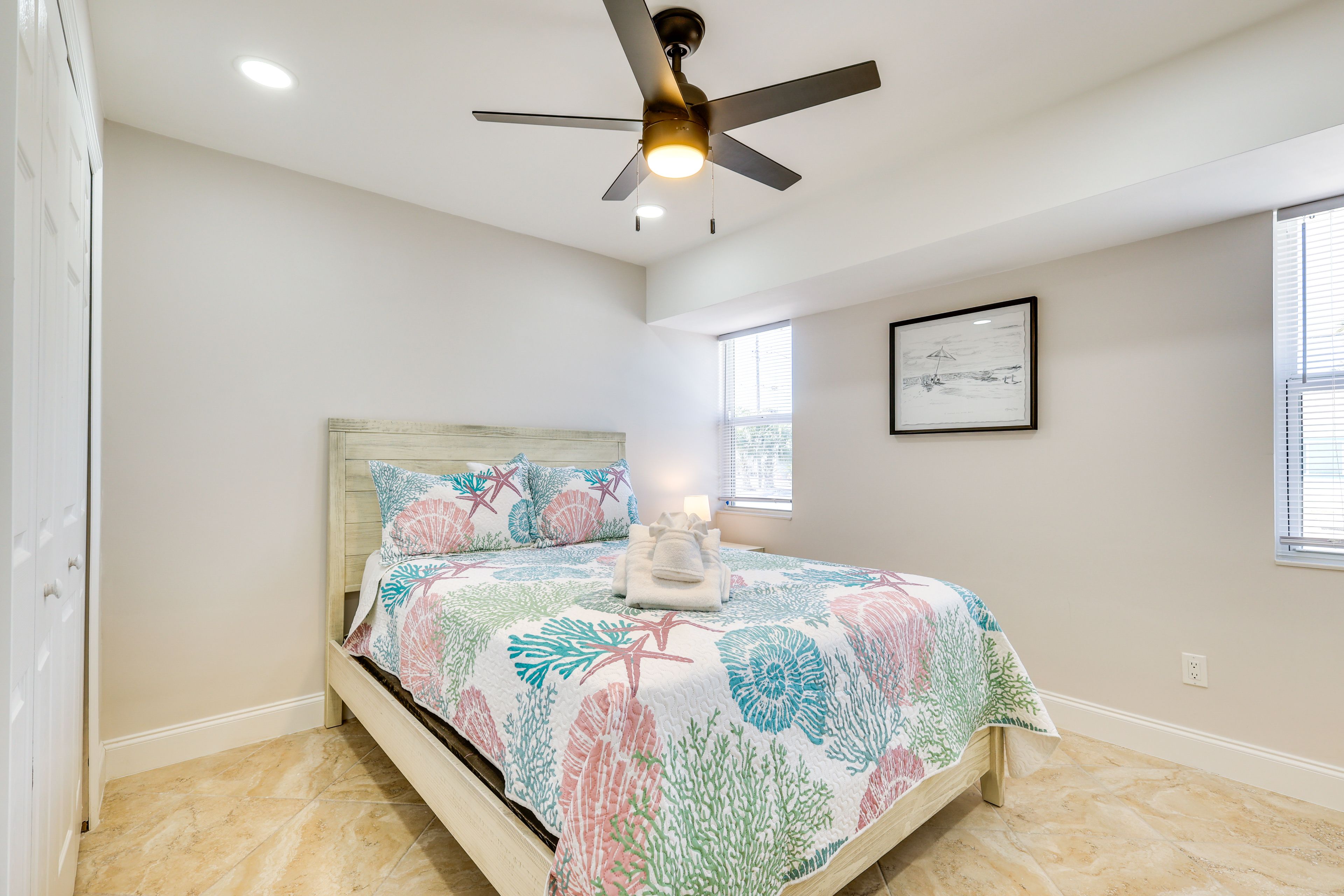 Bedroom 2 | King Bed | Hangers