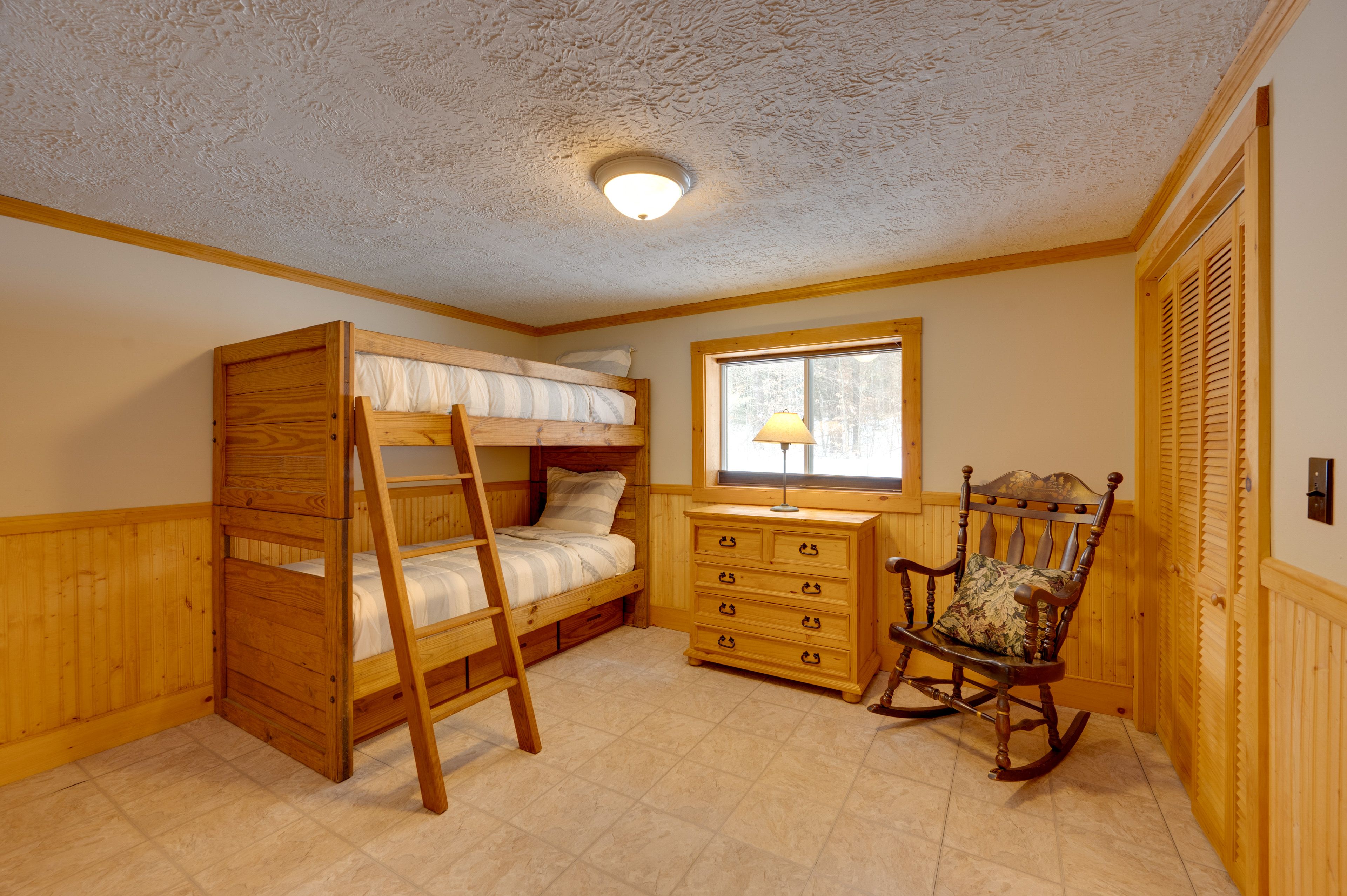 Bedroom 2 | 1st Floor | Twin Bunk Bed | Linens Provided