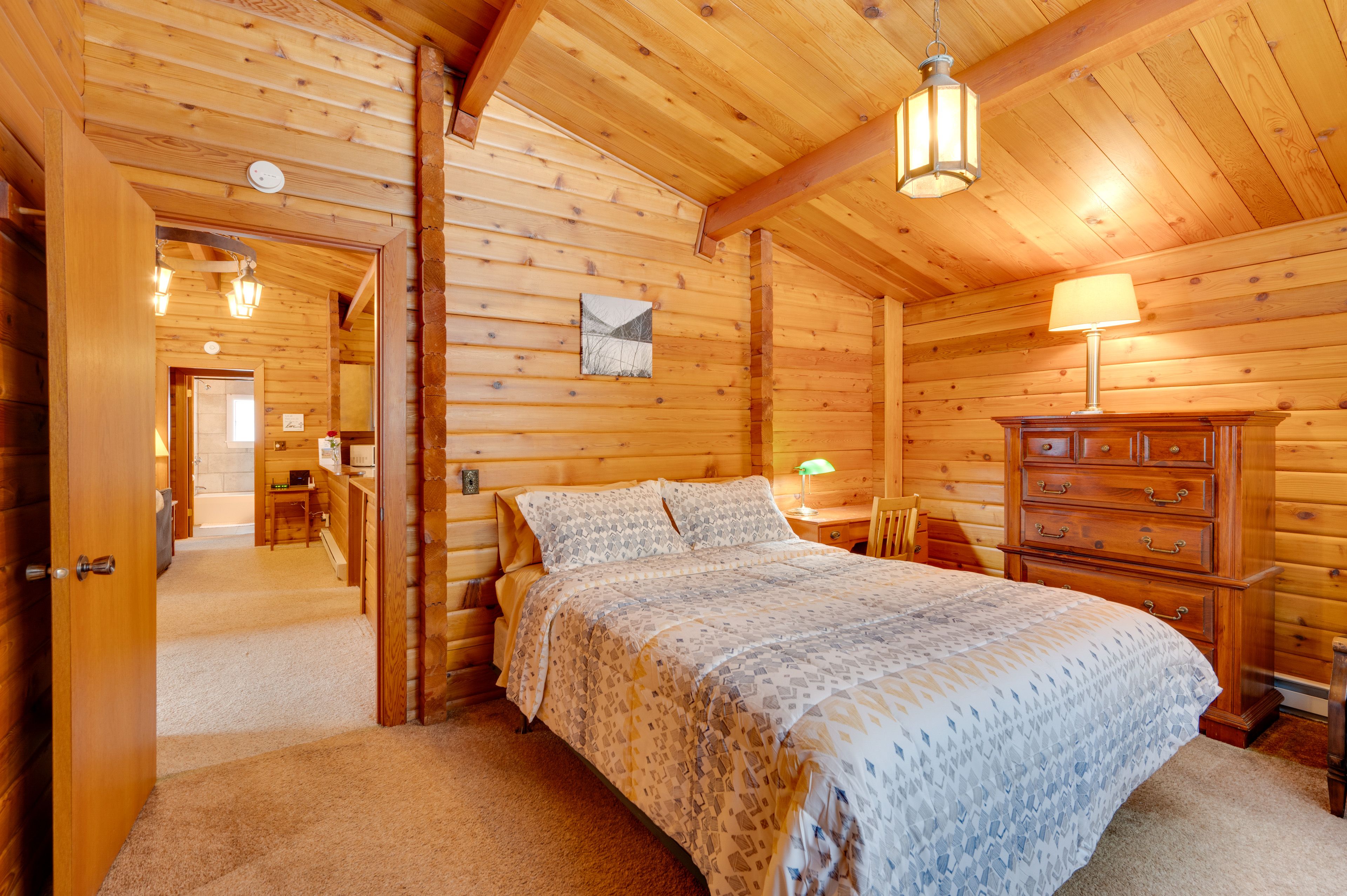 Bedroom 4 | 2nd Floor | Queen Bed | Linens Provided