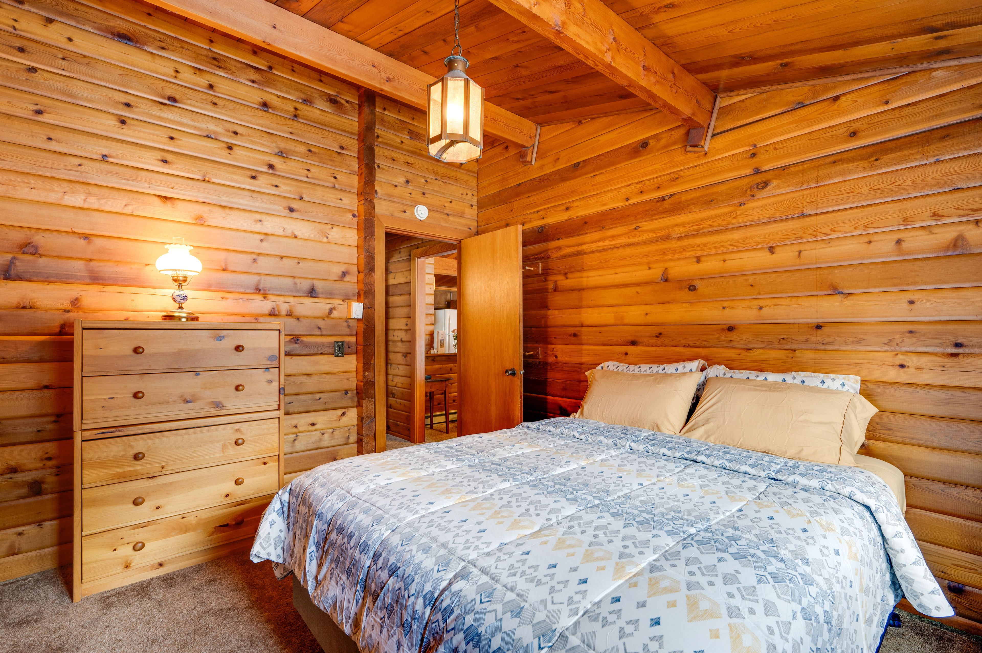 Bedroom 5 | 2nd Floor | Queen Bed | Linens Provided