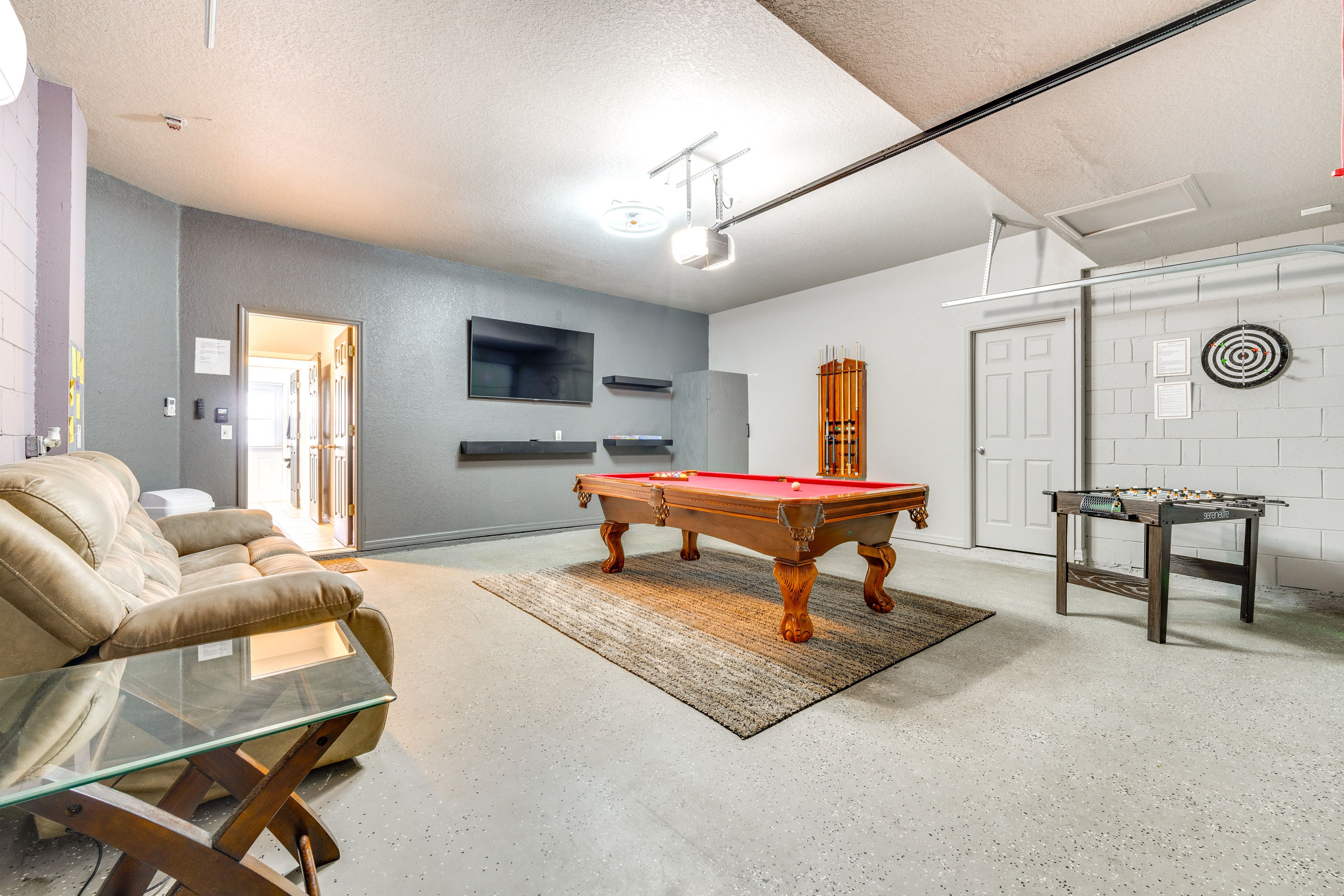 Garage | Game Room