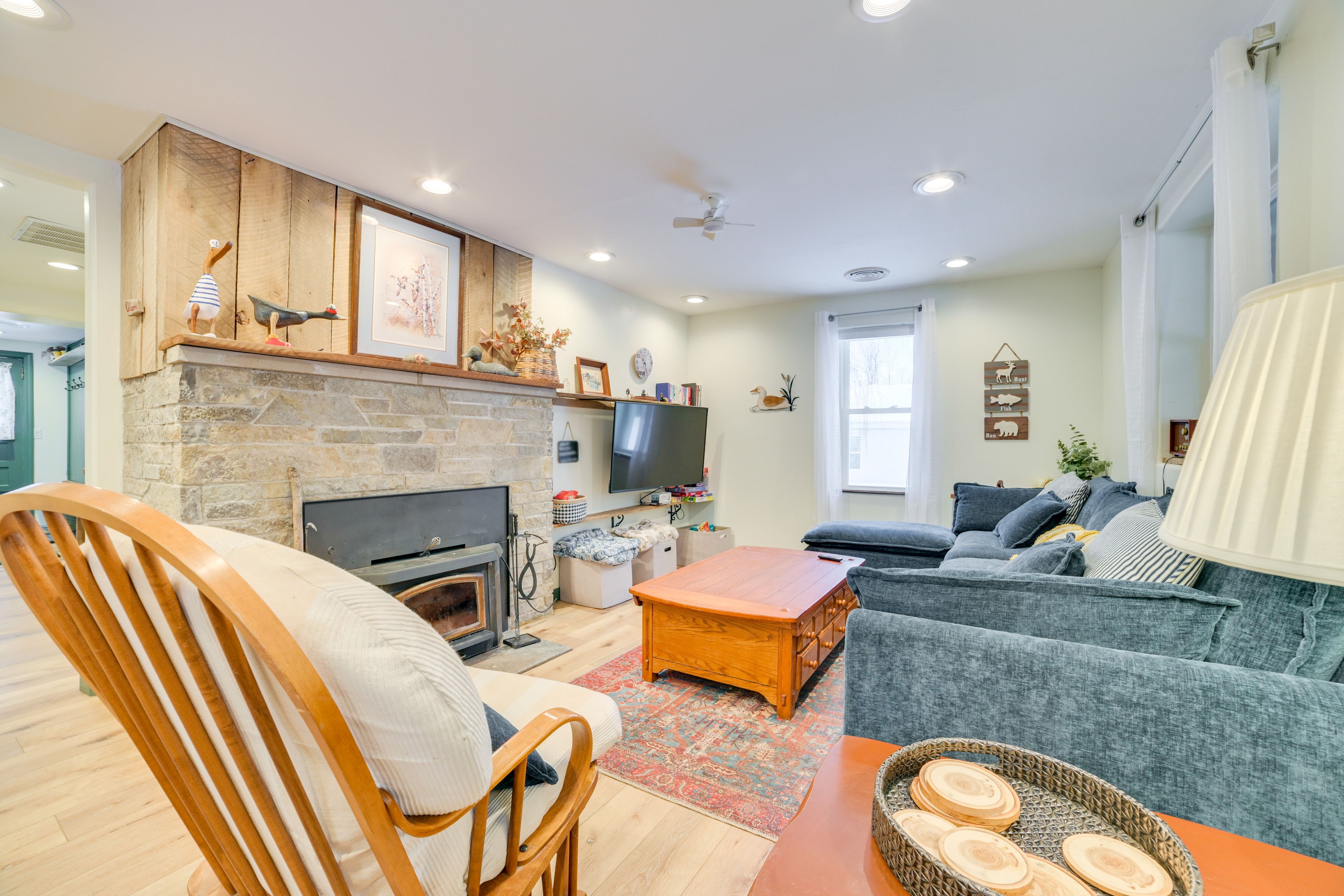 Living Room | Ceiling Fans | Board Games