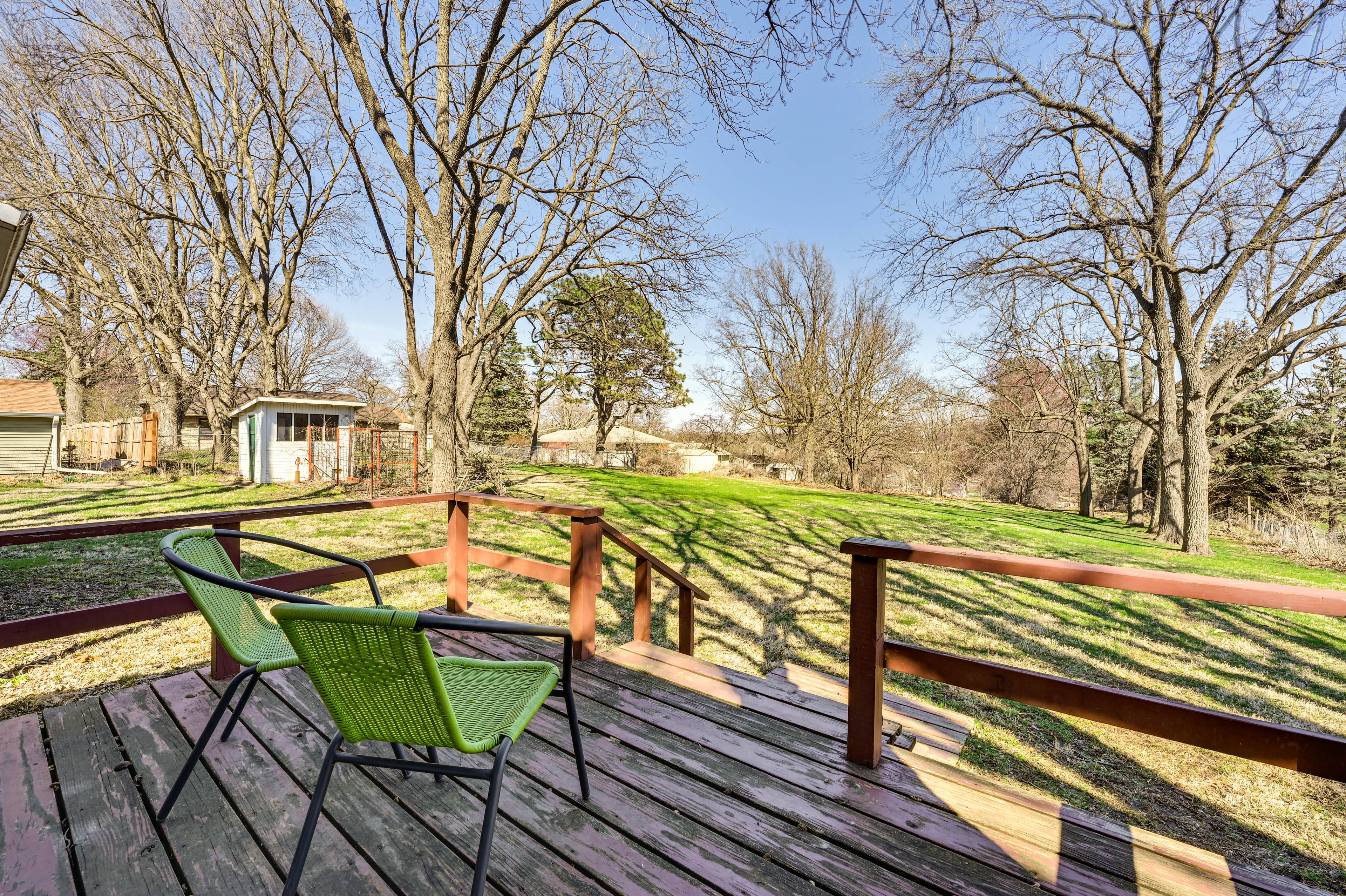 Back Deck | Large Yard | Outdoor Seating