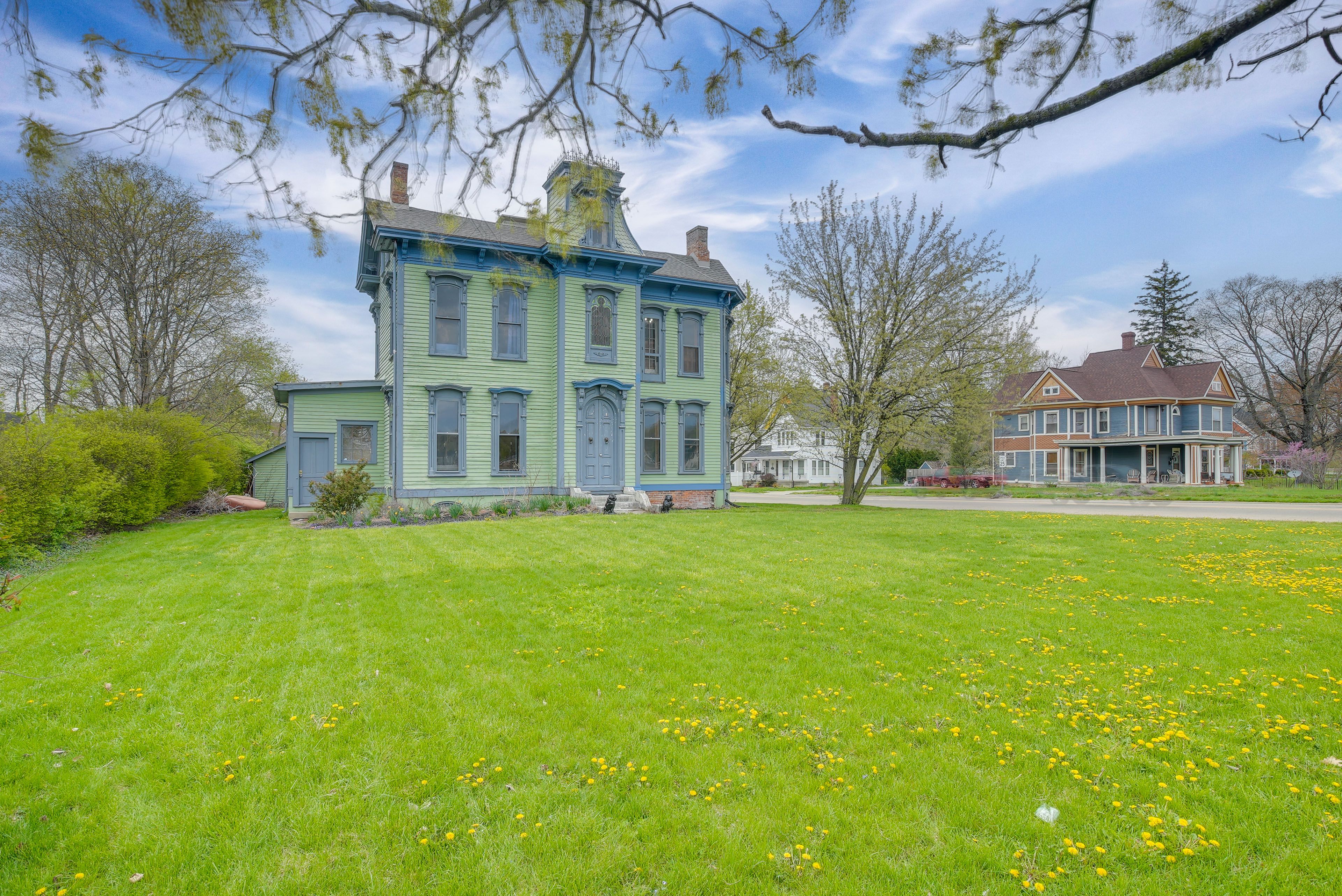 Franklin Vacation Rental | 4BR | 2BA | 2,969 Sq Ft | 7 Steps to Enter