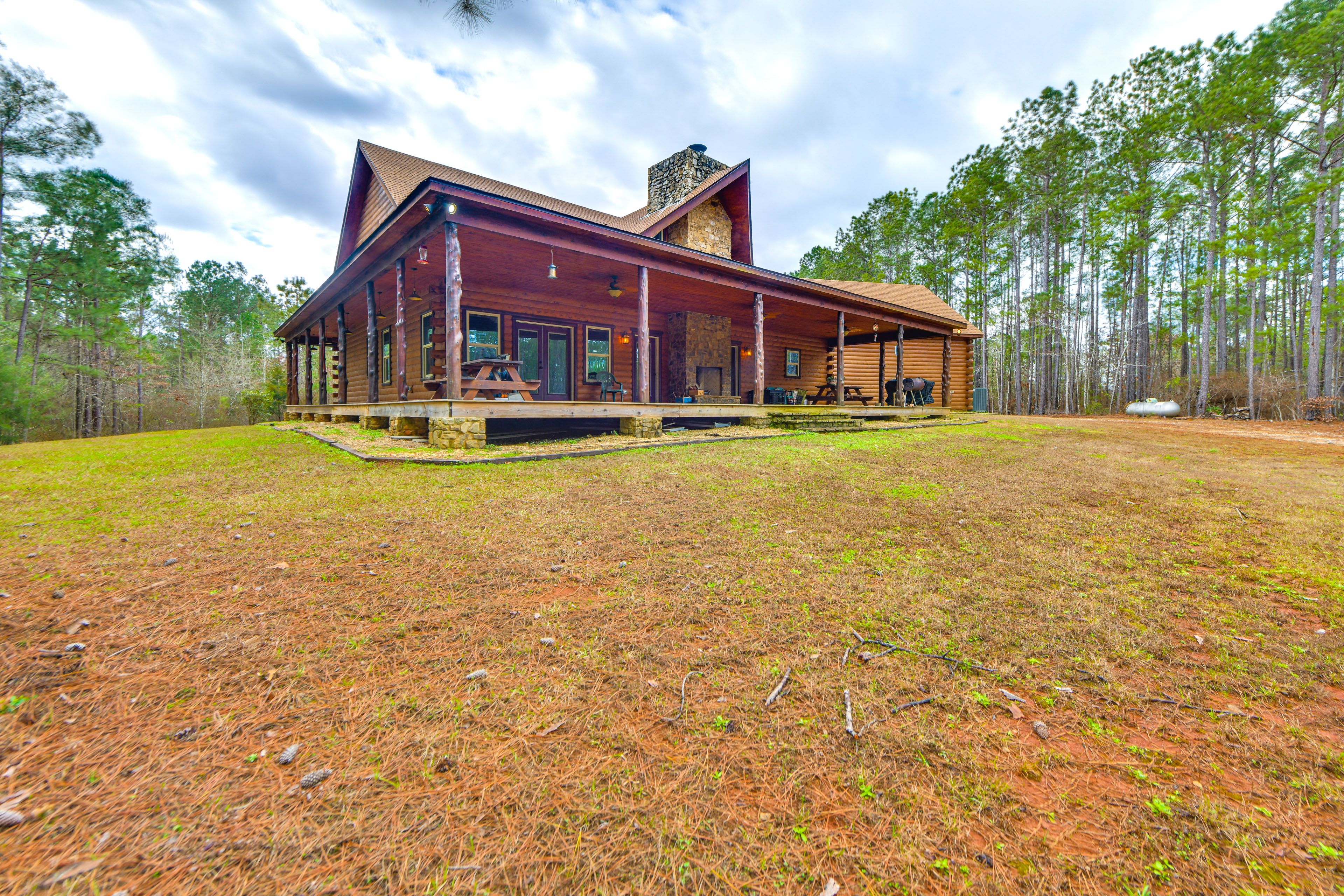 House Exterior | Private Yard
