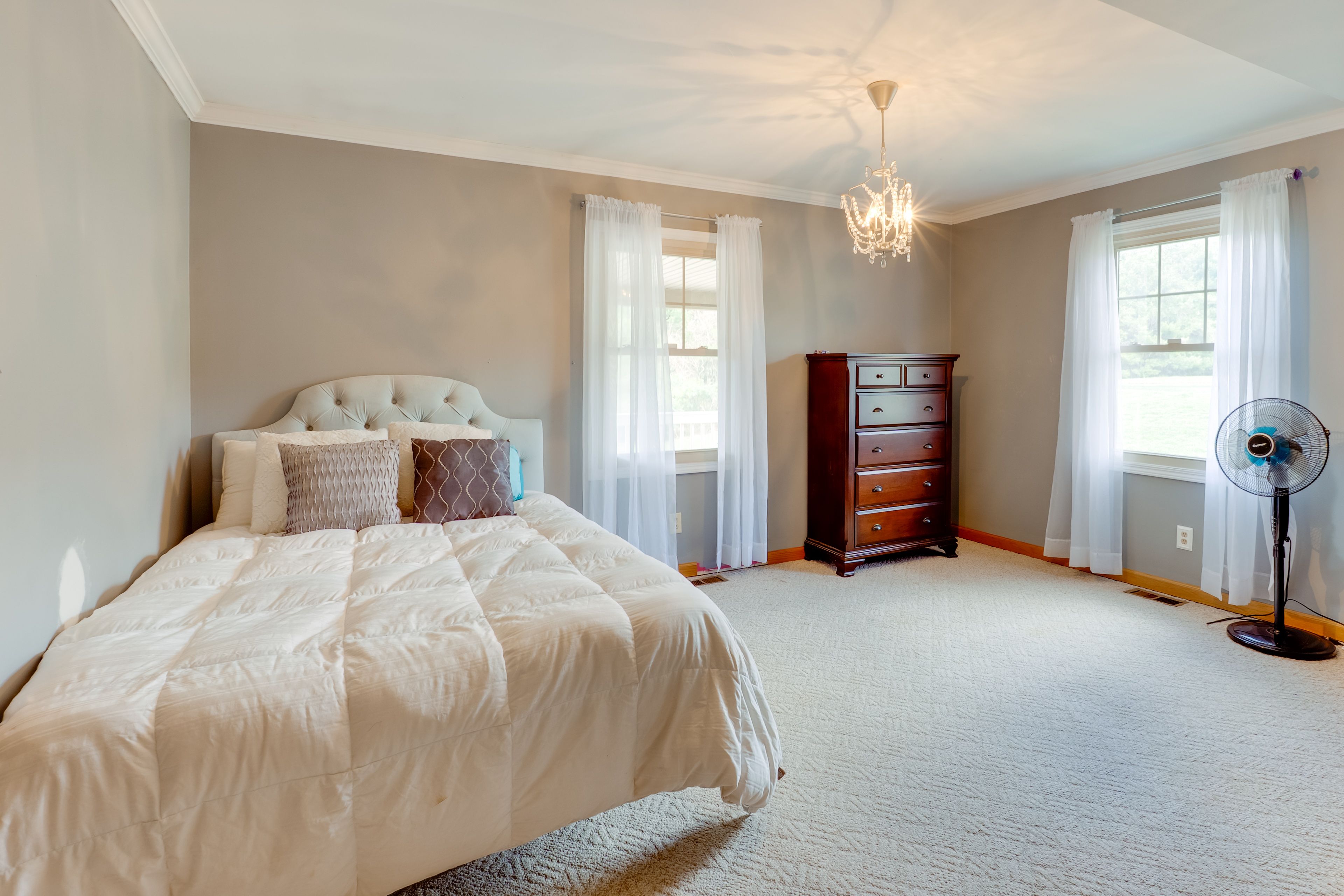 Bedroom 2 | Queen Bed | Main Level