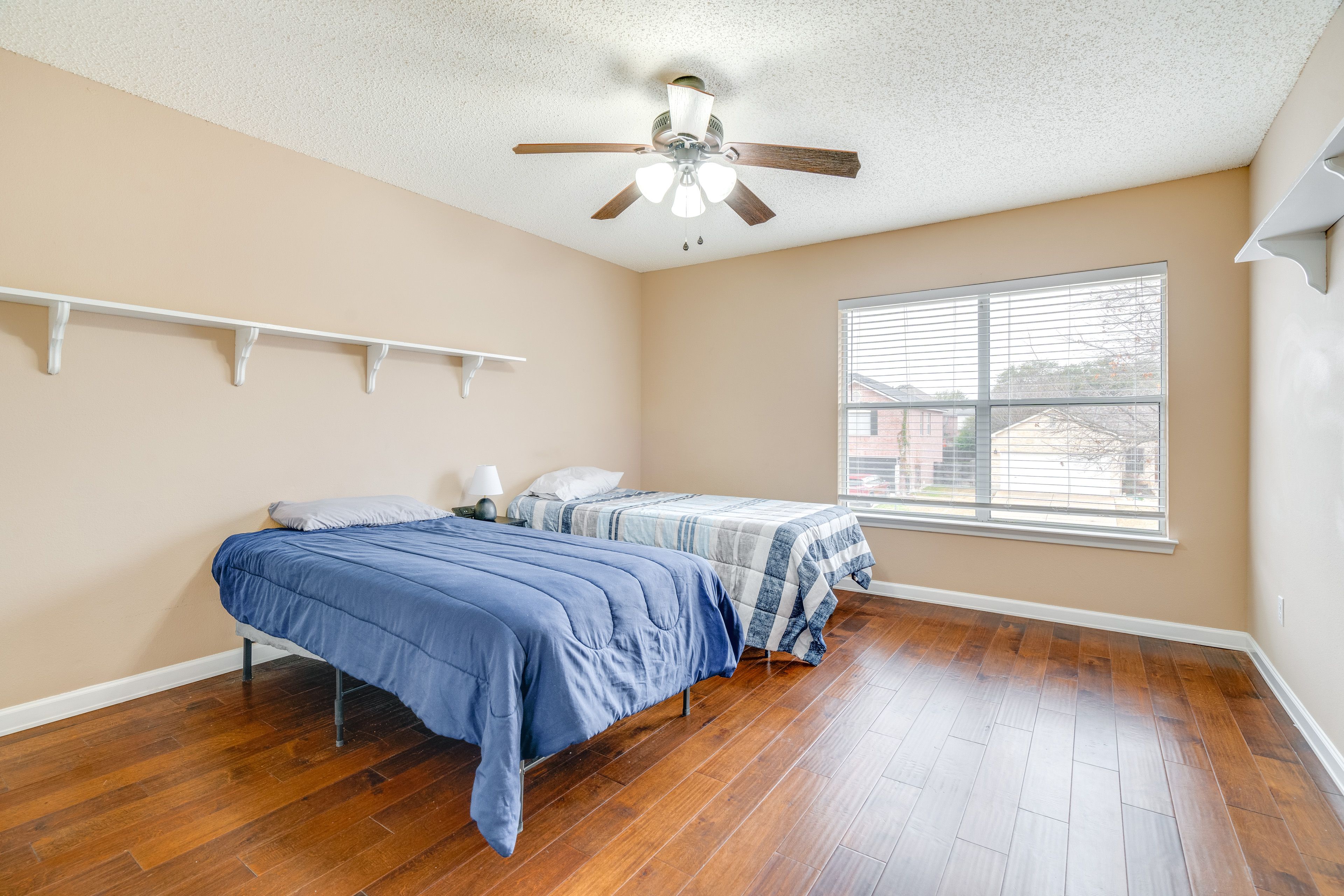 Bedroom 2 | Queen Bed | Full Bed | 2nd Floor