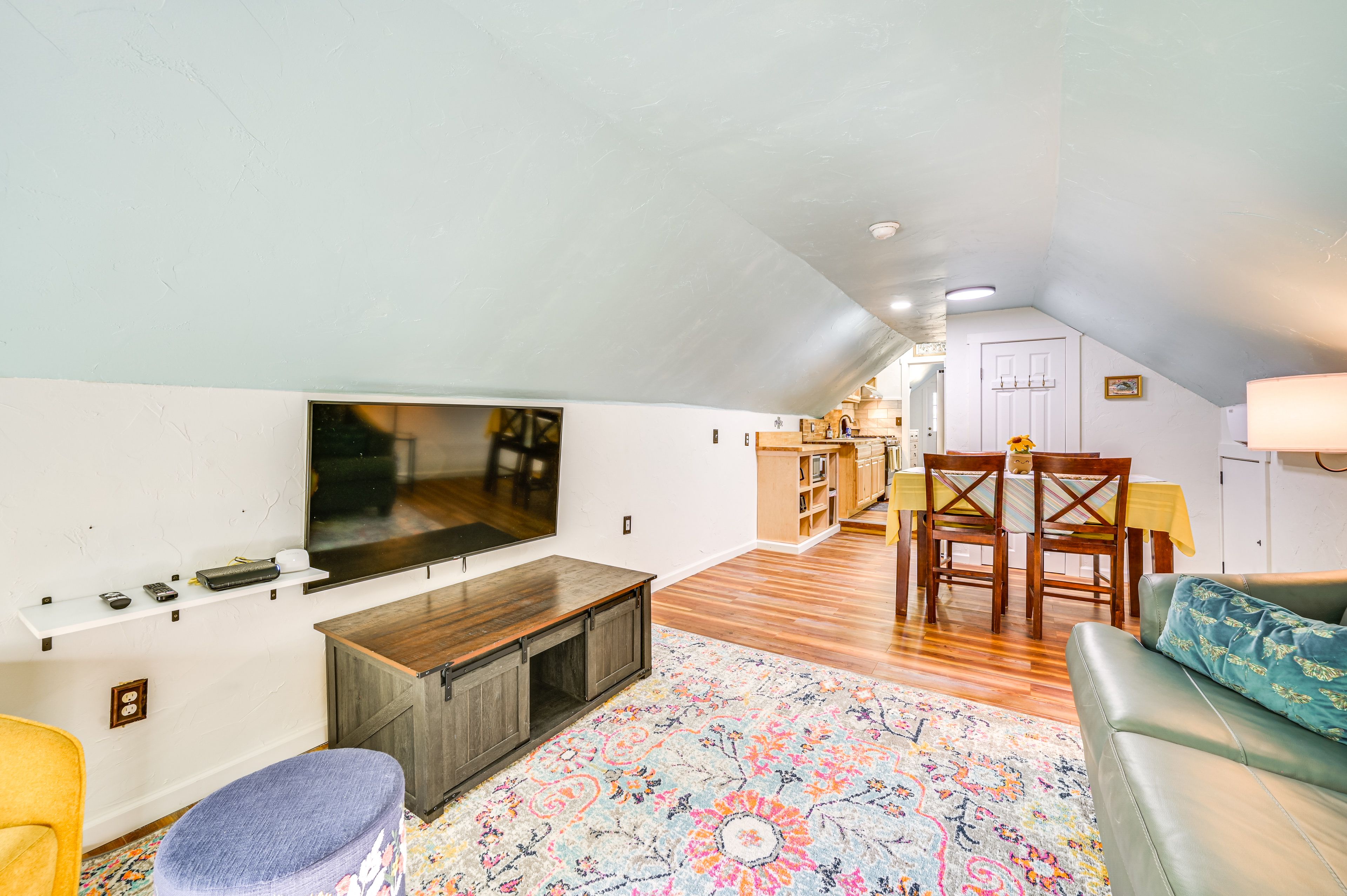 Aurora Vacation Rental | 1BR | 1BA | 800 Sq Ft | Stairs Required