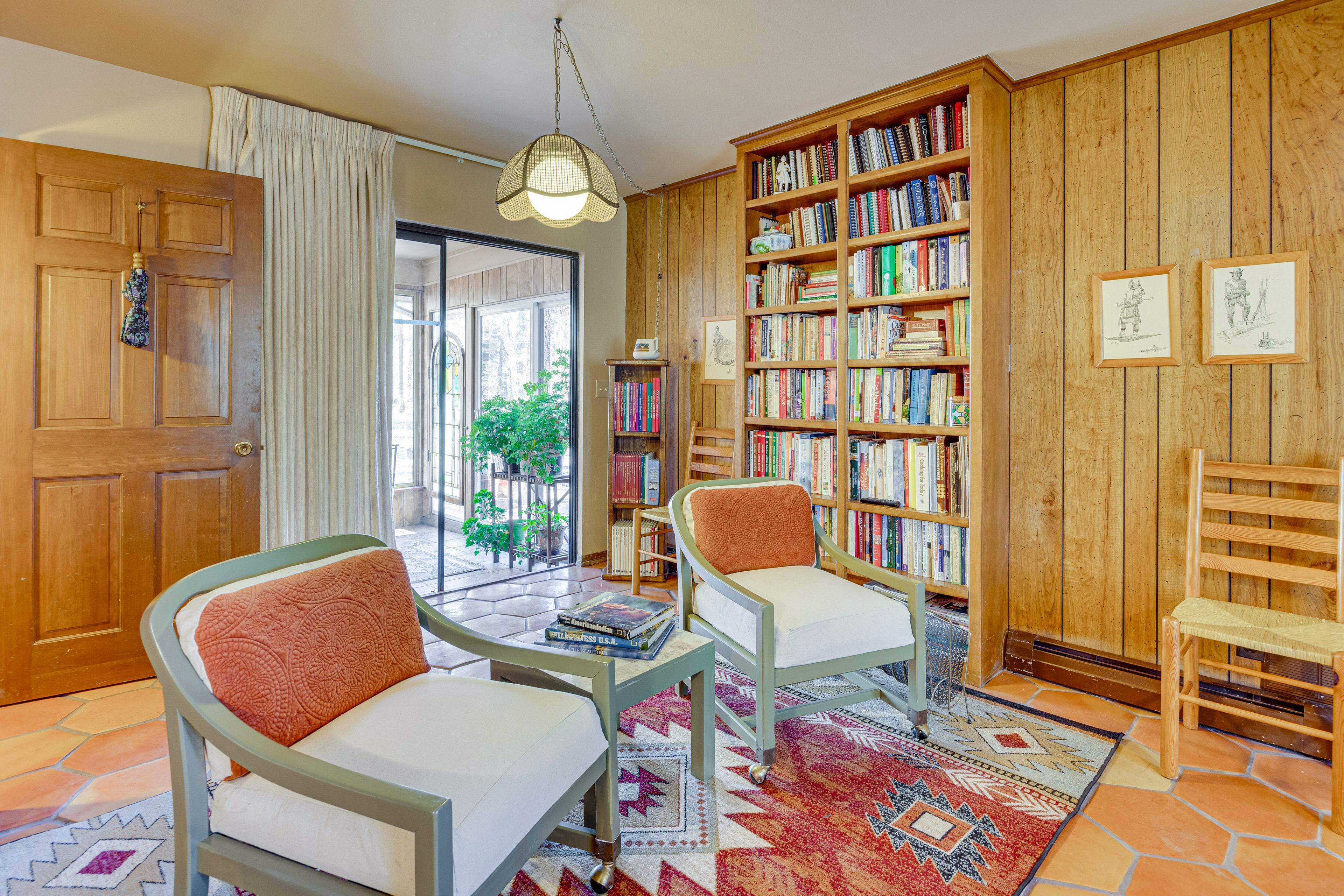Library Room | 1st Floor