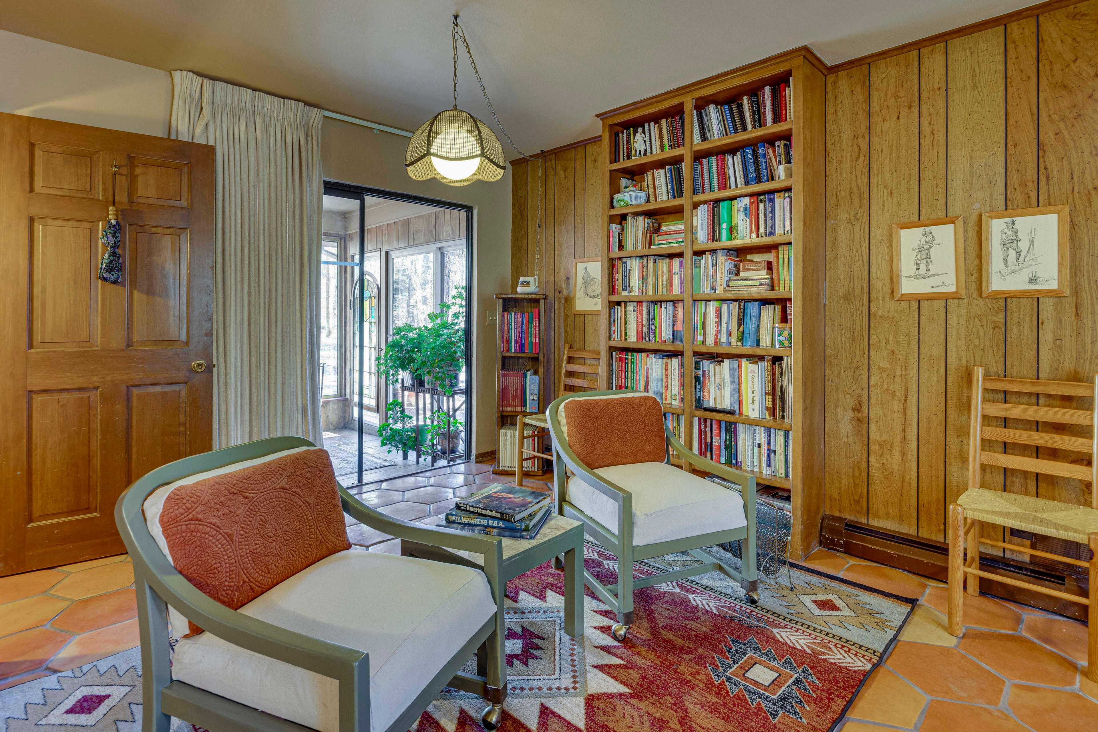 Library Room | 1st Floor