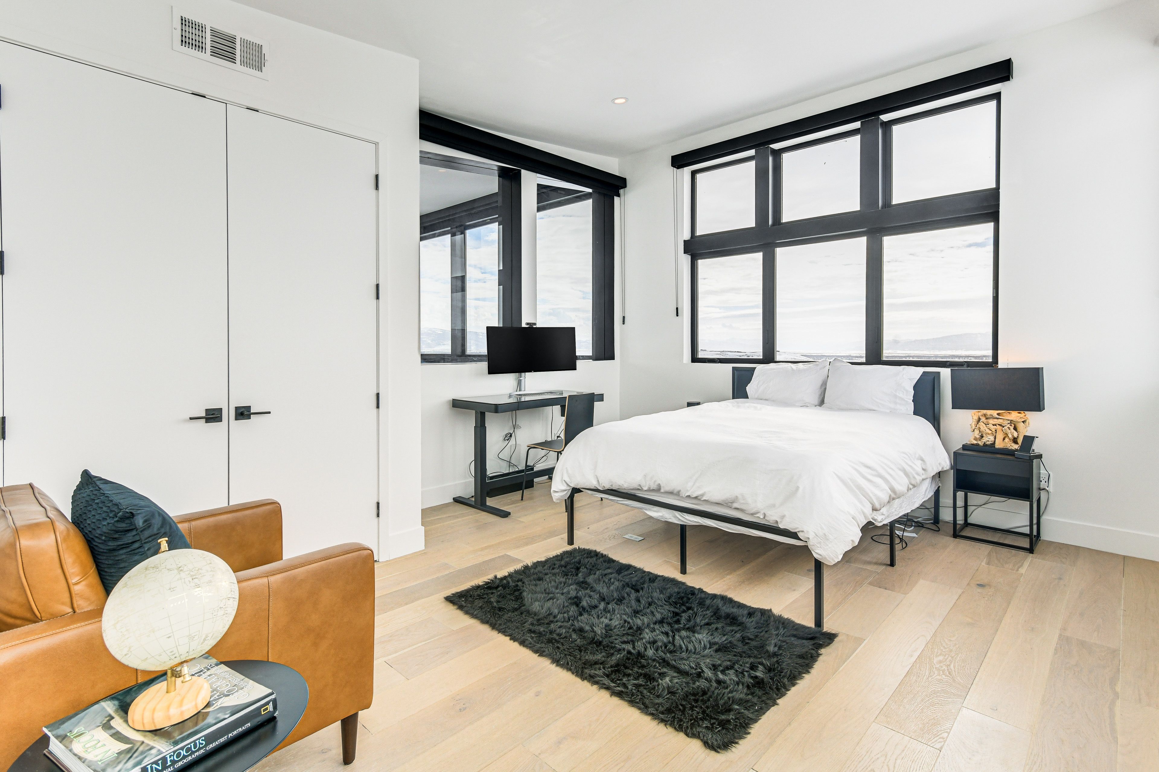 Bedroom 5 | 2nd Floor | Queen Bed
