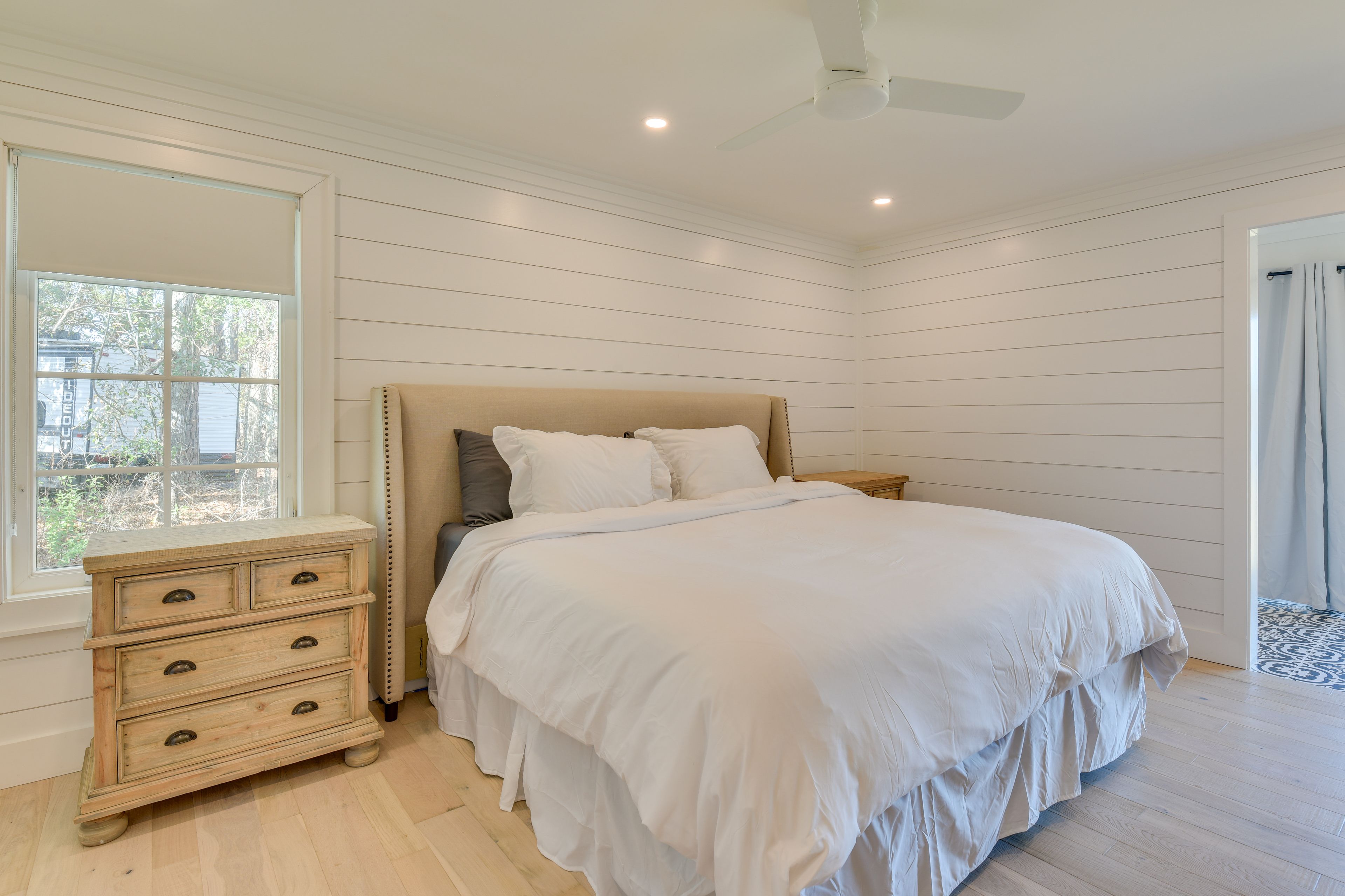 Bedroom 1 | King Bed | En-Suite Bathroom