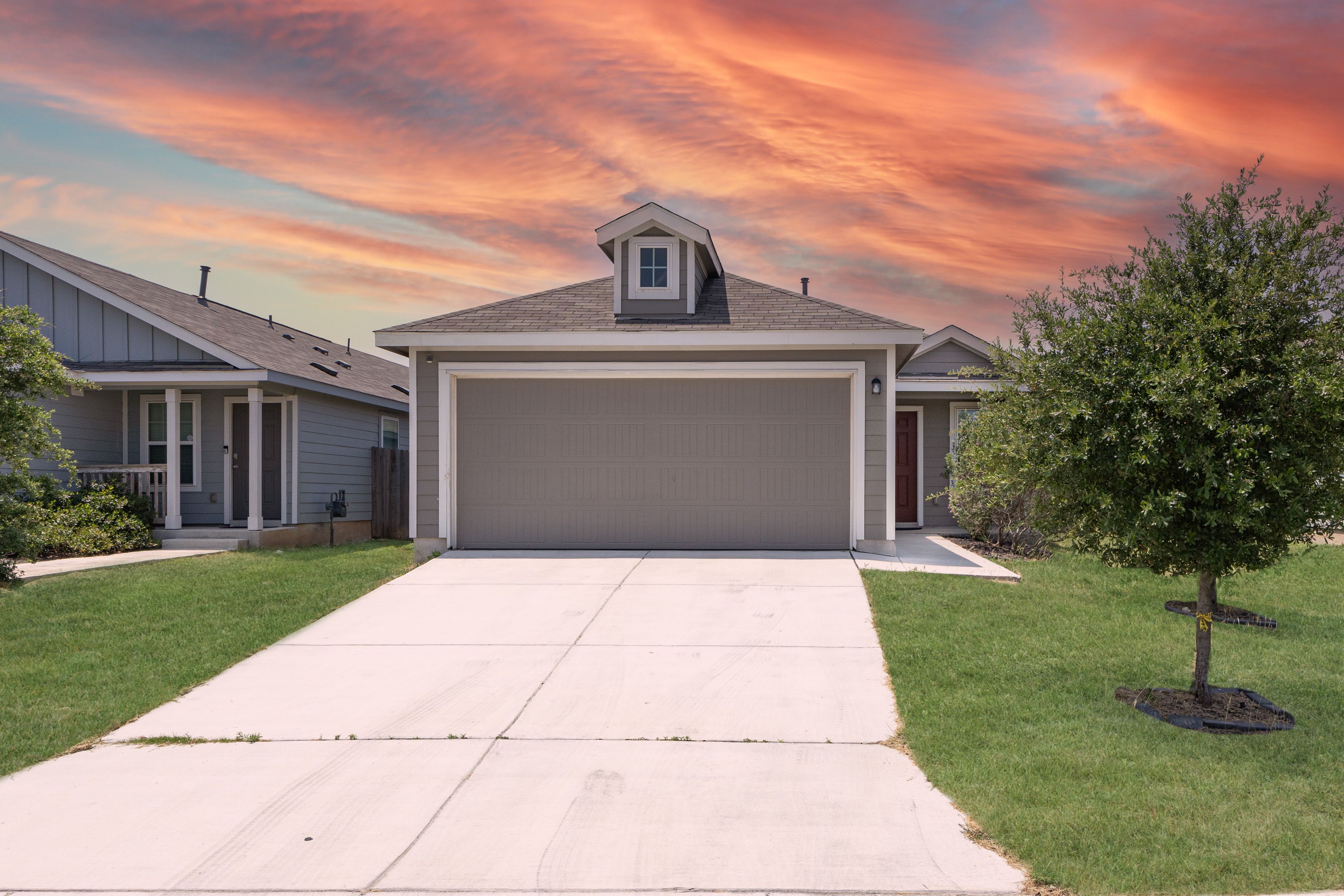 San Antonio Vacation Rental | 3BR | 2BA | 1,450 Sq Ft | Small Step to Access