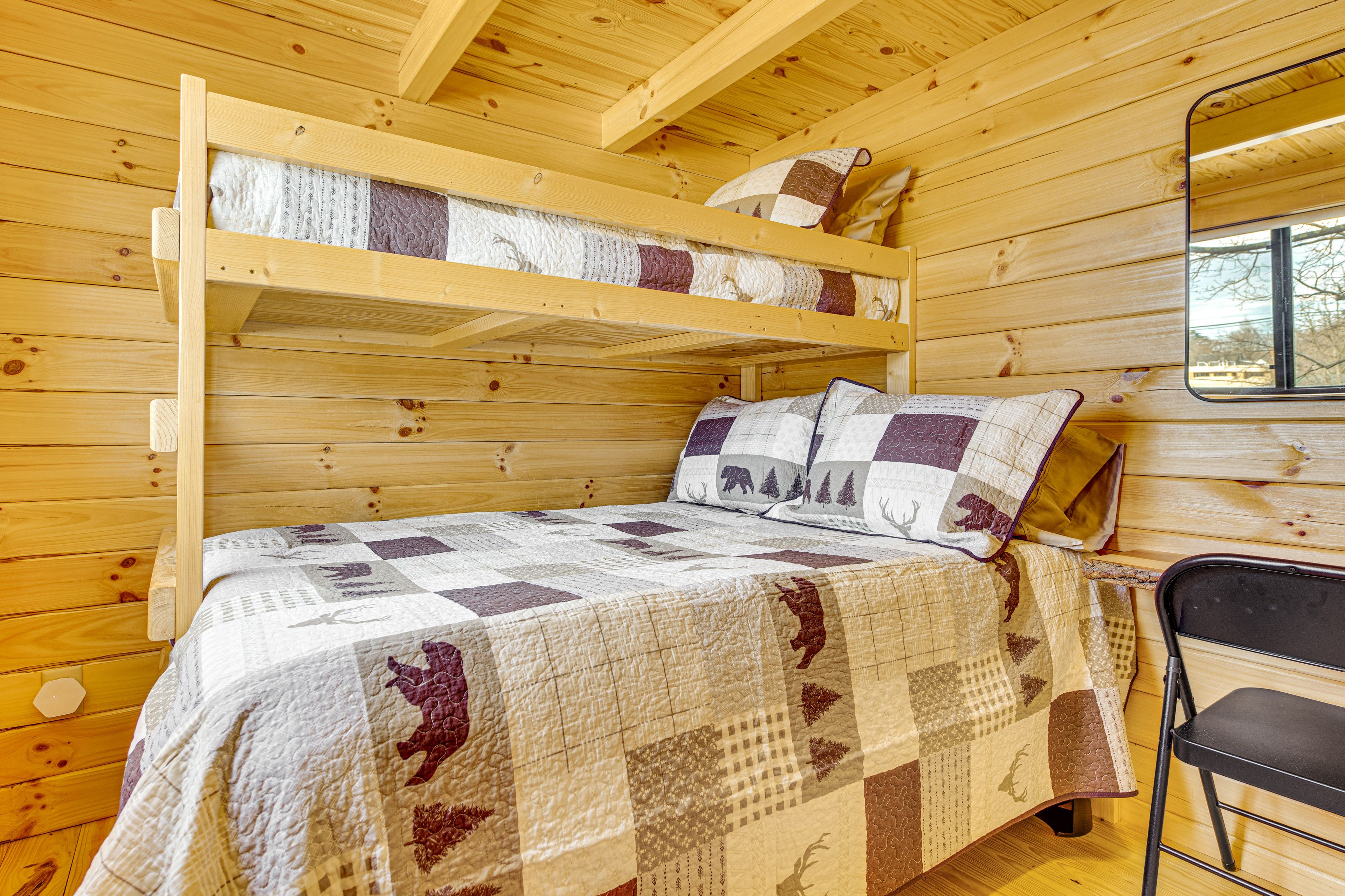 Bedroom 2 | 1st Floor | Twin/Full Bunk Bed | Linens Provided