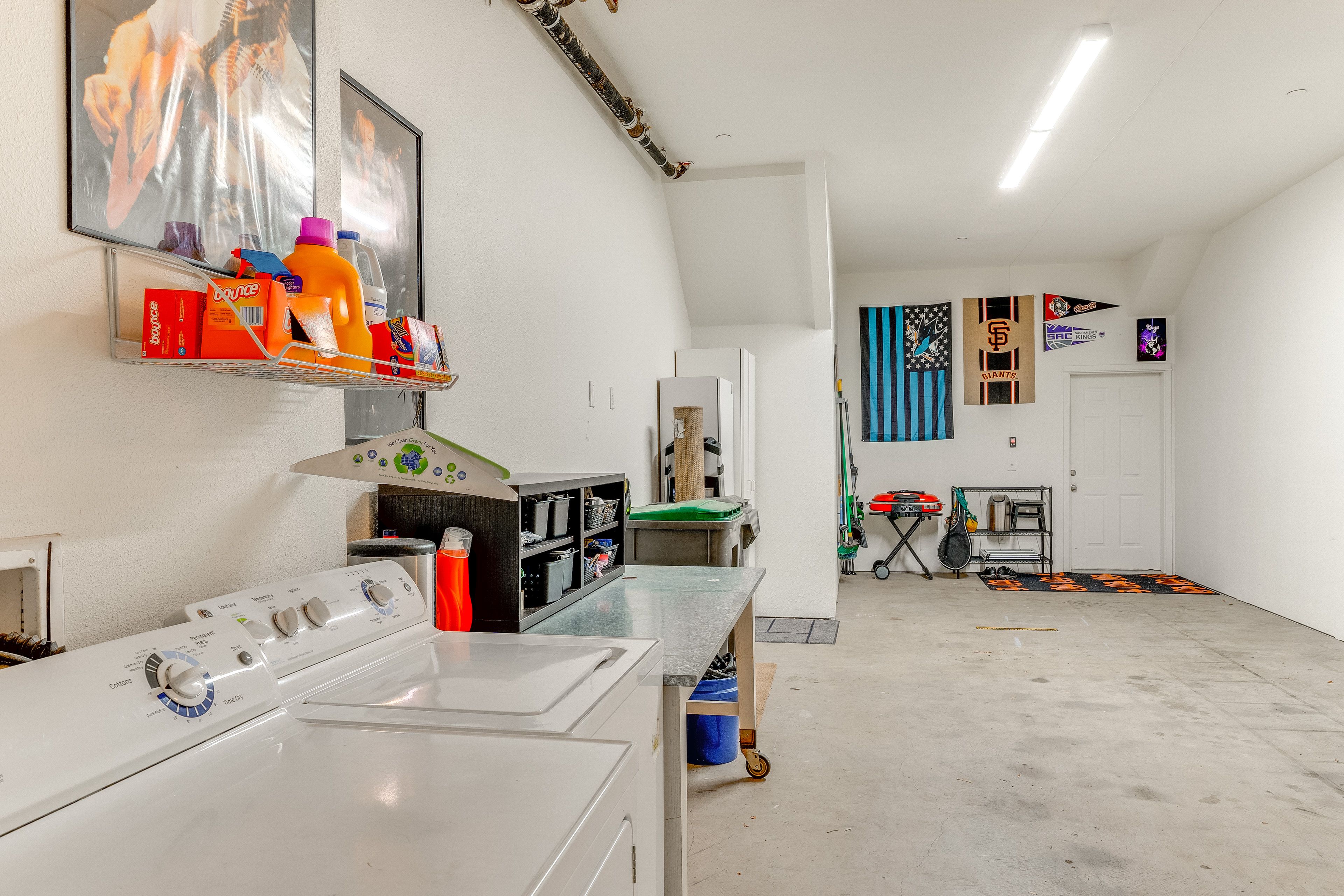 Garage | In-Unit Laundry