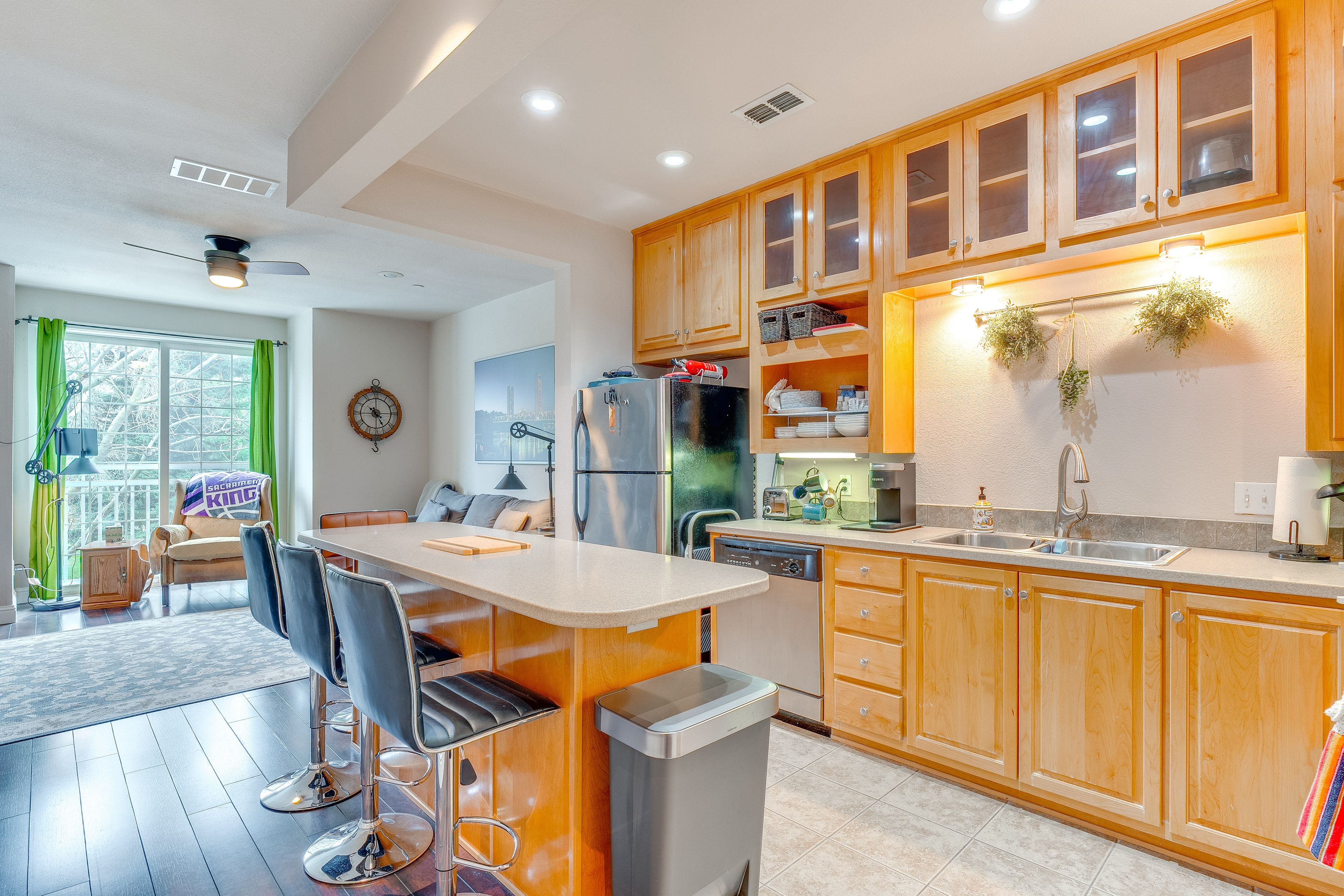 Kitchen | 1st Floor | Cooking Basics | Stove/Oven | Keurig & Drip Coffee Makers