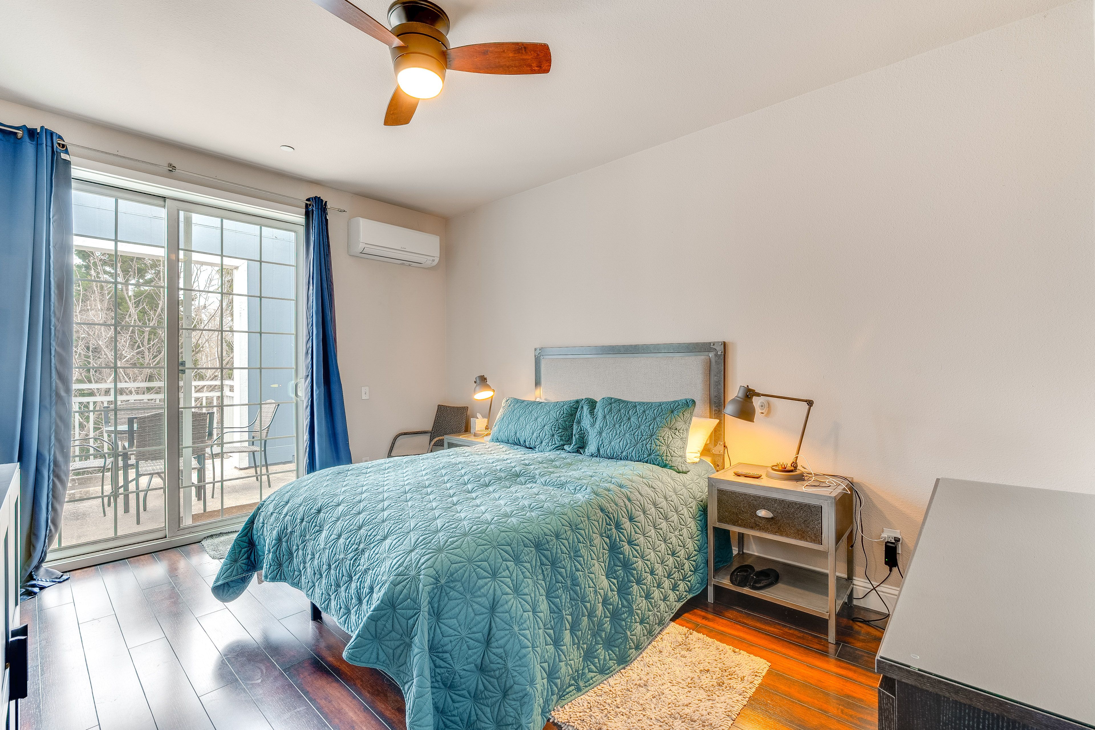Bedroom 2 | 2nd Floor | Queen Bed | Smart TV | En-Suite Balcony