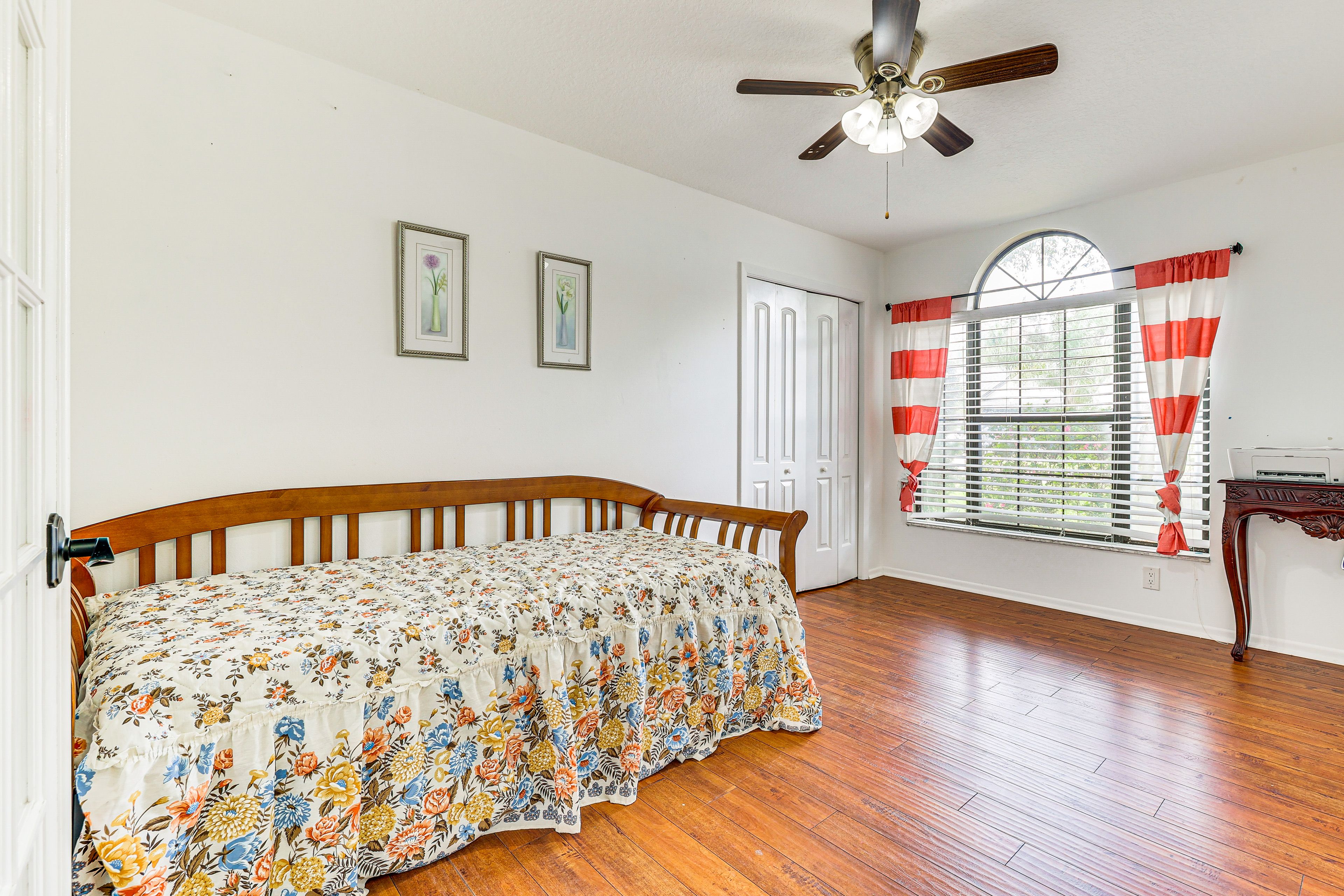 Bedroom 4 | Twin Daybed w/ Twin Trundle | Workspace w/ Printer