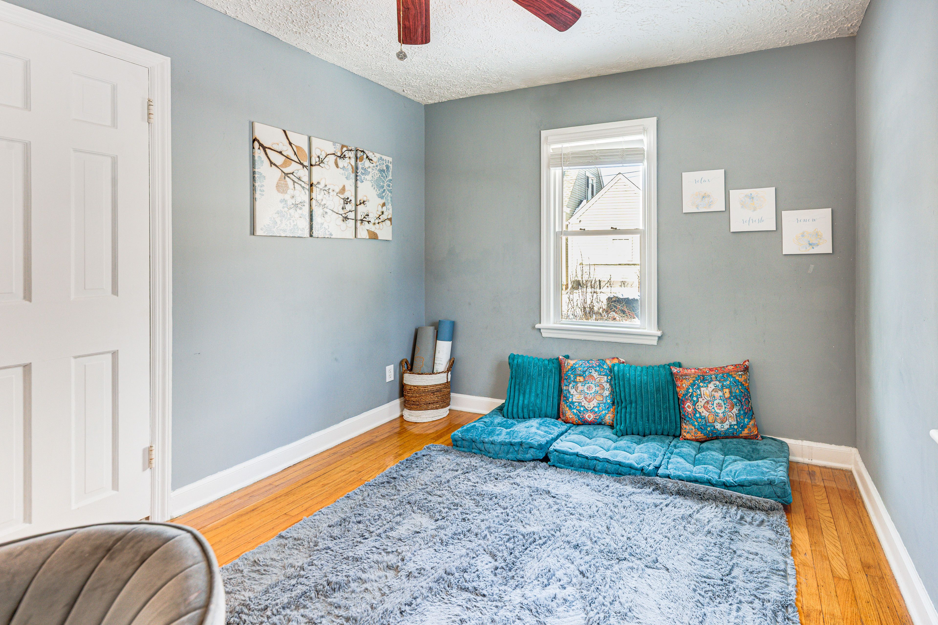 Office/Yoga Studio | Laptop-Friendly Workspace
