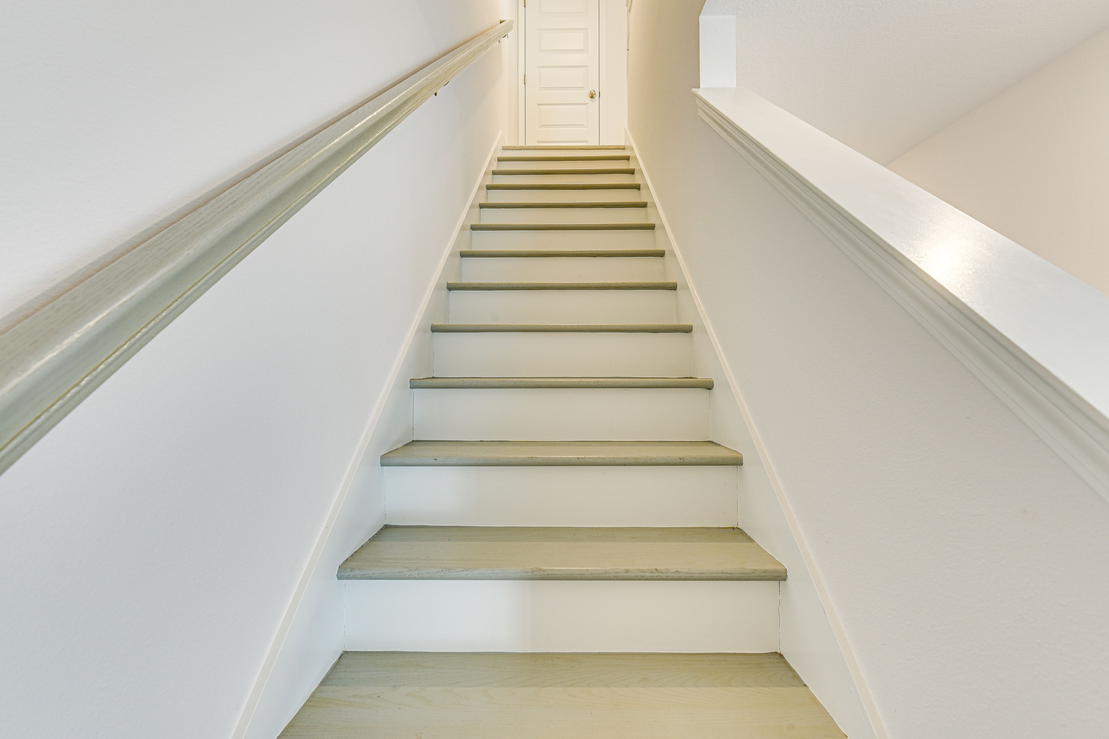 Stairs to 2nd Floor