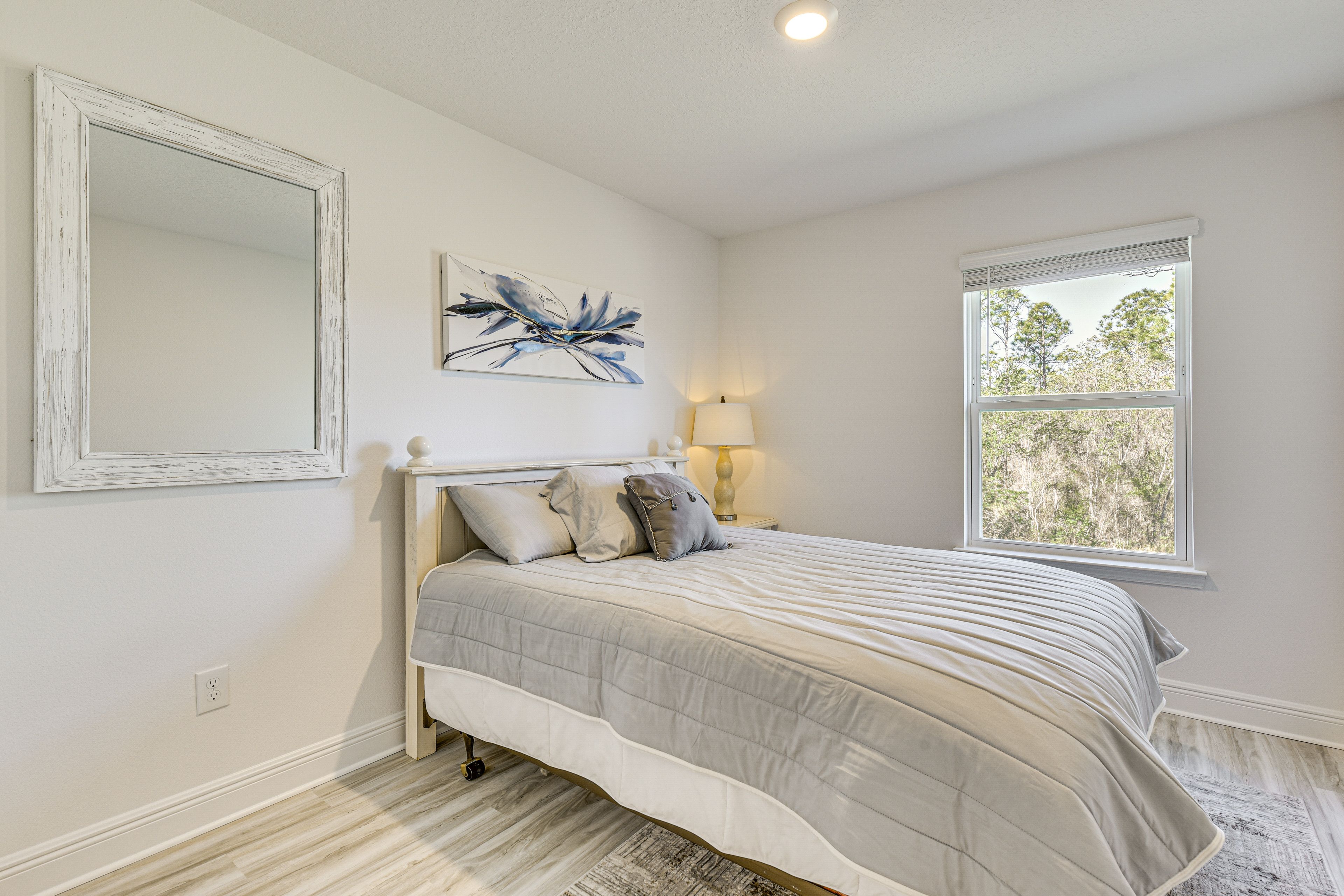 Bedroom 2 | 2nd Floor | Queen Bed